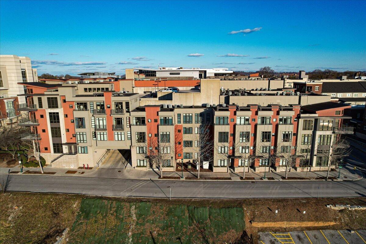 129 Walnut 028 Street