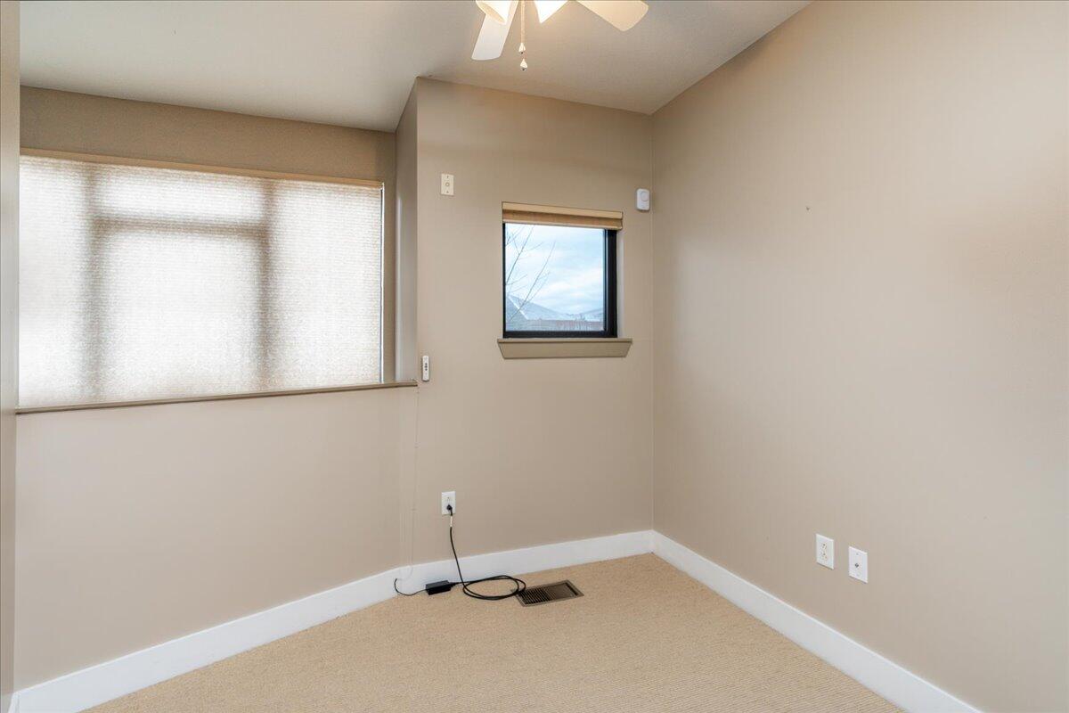 129 Walnut 028 Street