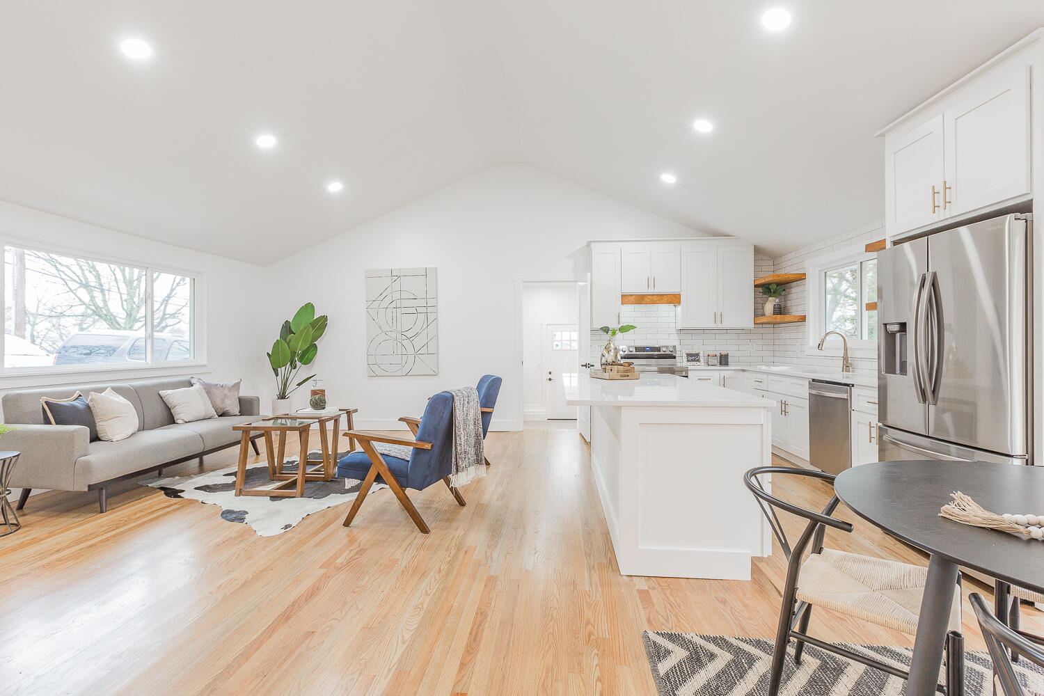 3402 Shadowlawn Drive