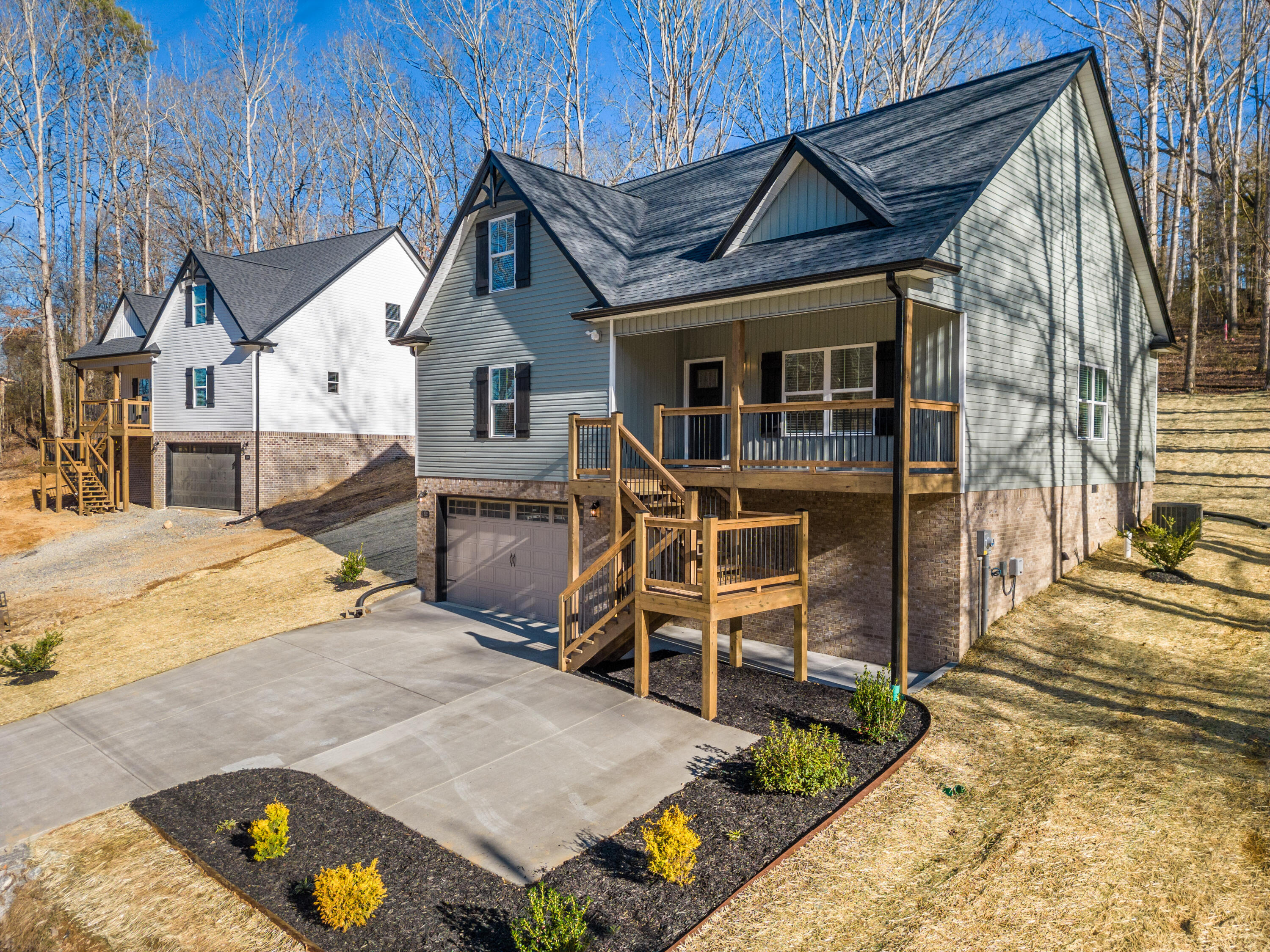 372 NE Hollow Road