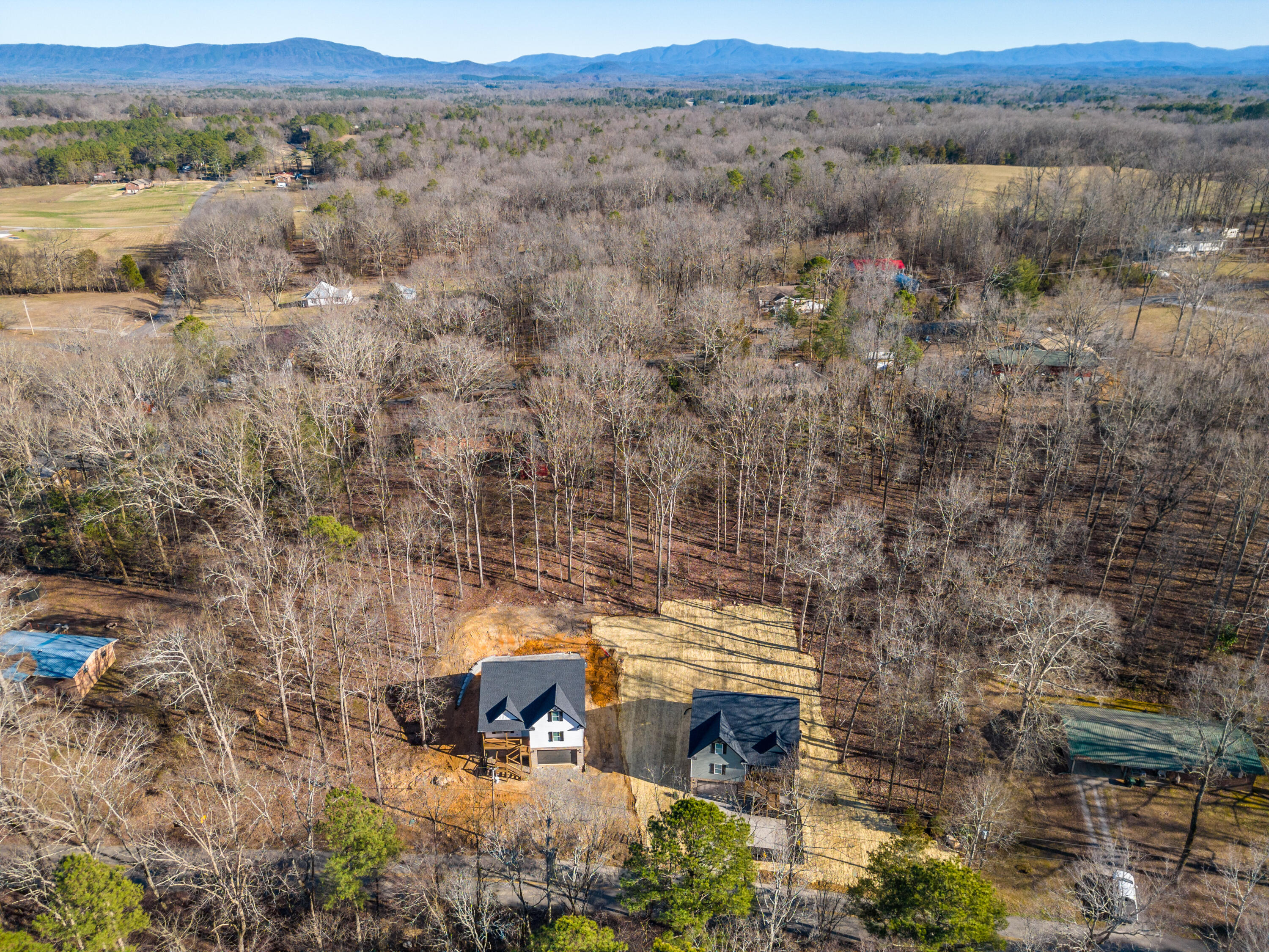 372 NE Hollow Road