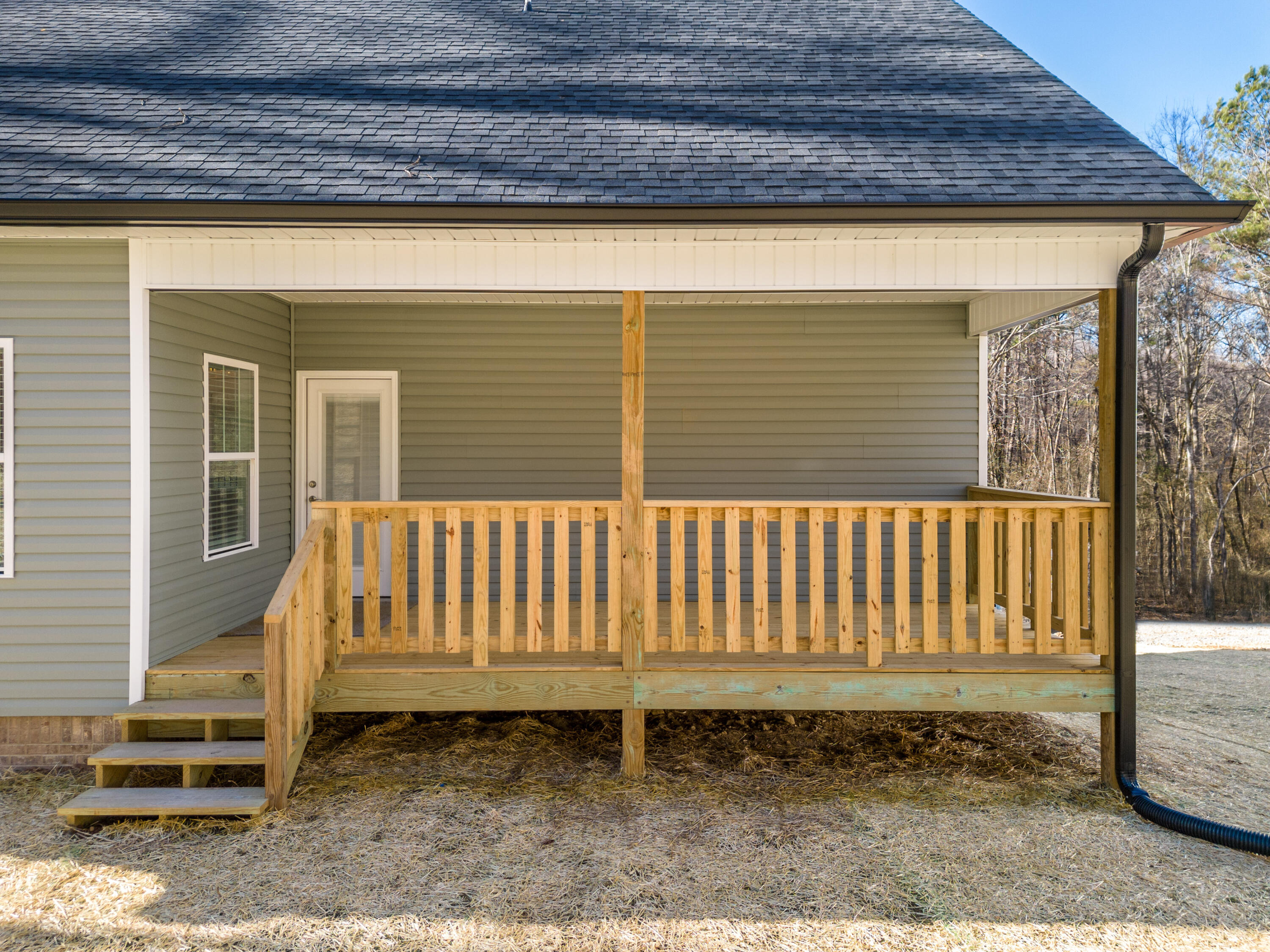 372 NE Hollow Road