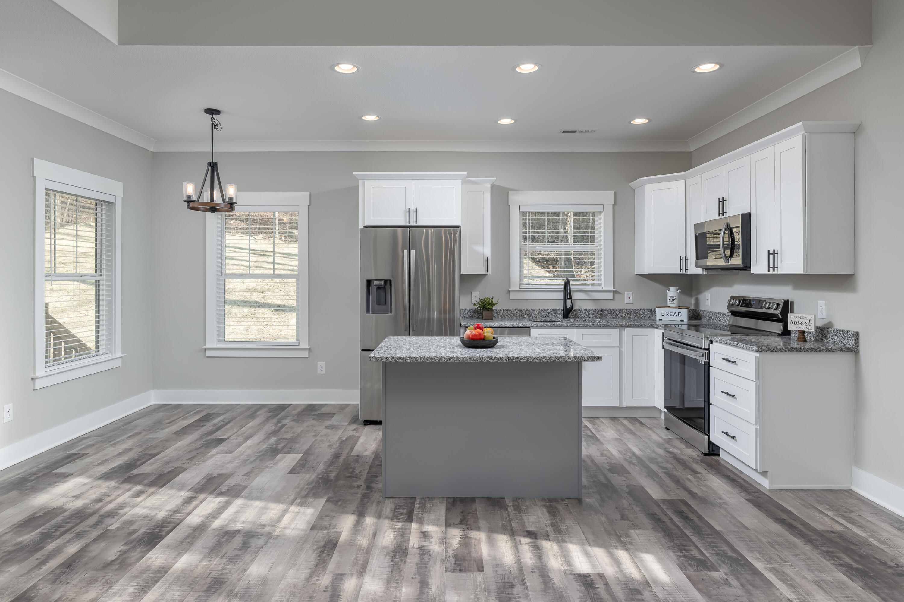 372 NE Hollow Road