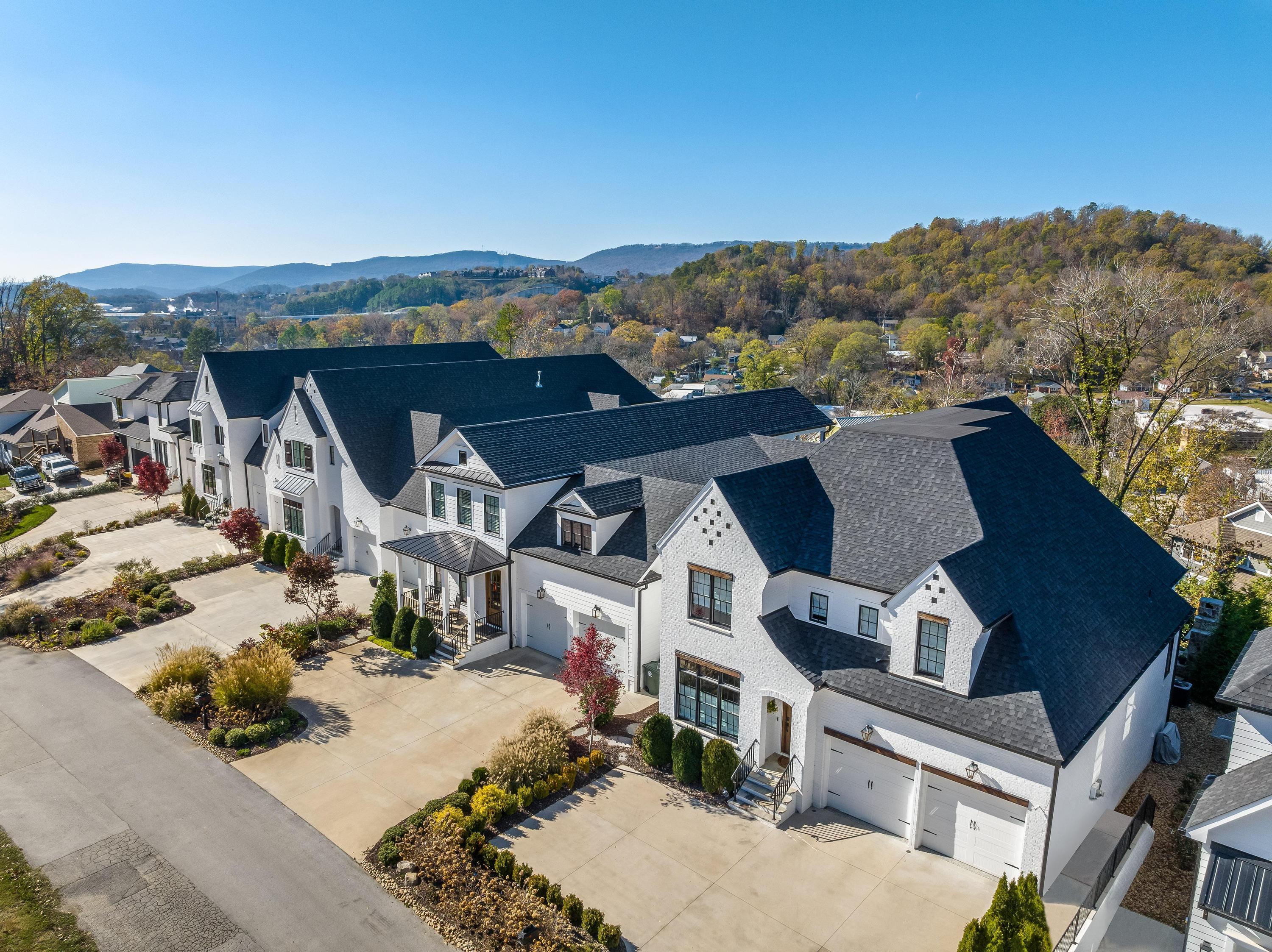 805 Franklin Street, 44