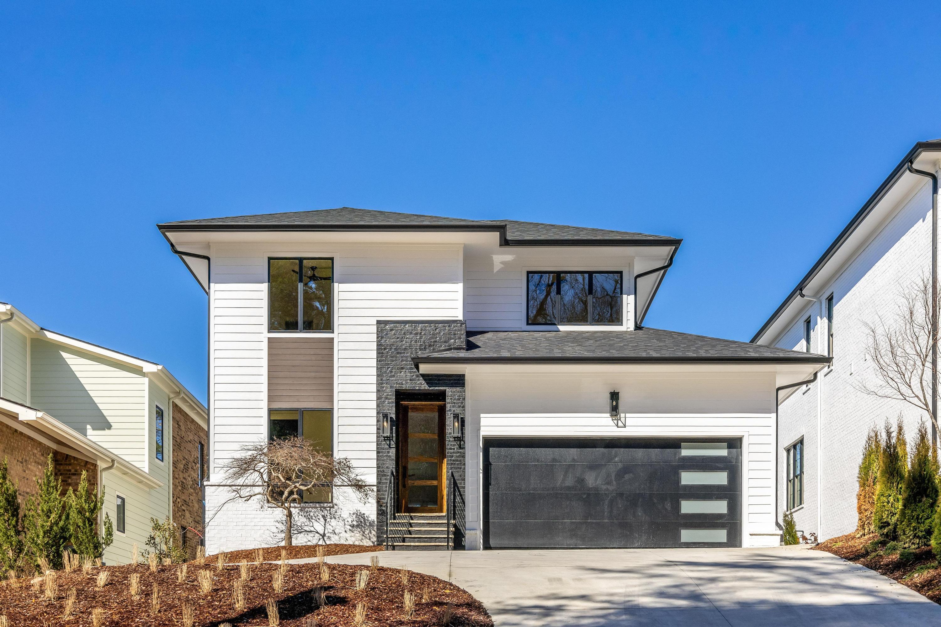 805 Franklin Street, 44