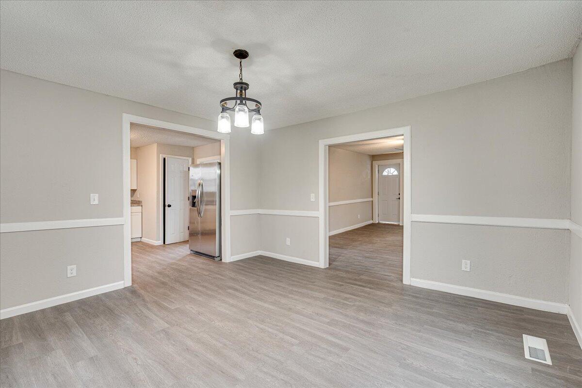 22 Hollywood Drive