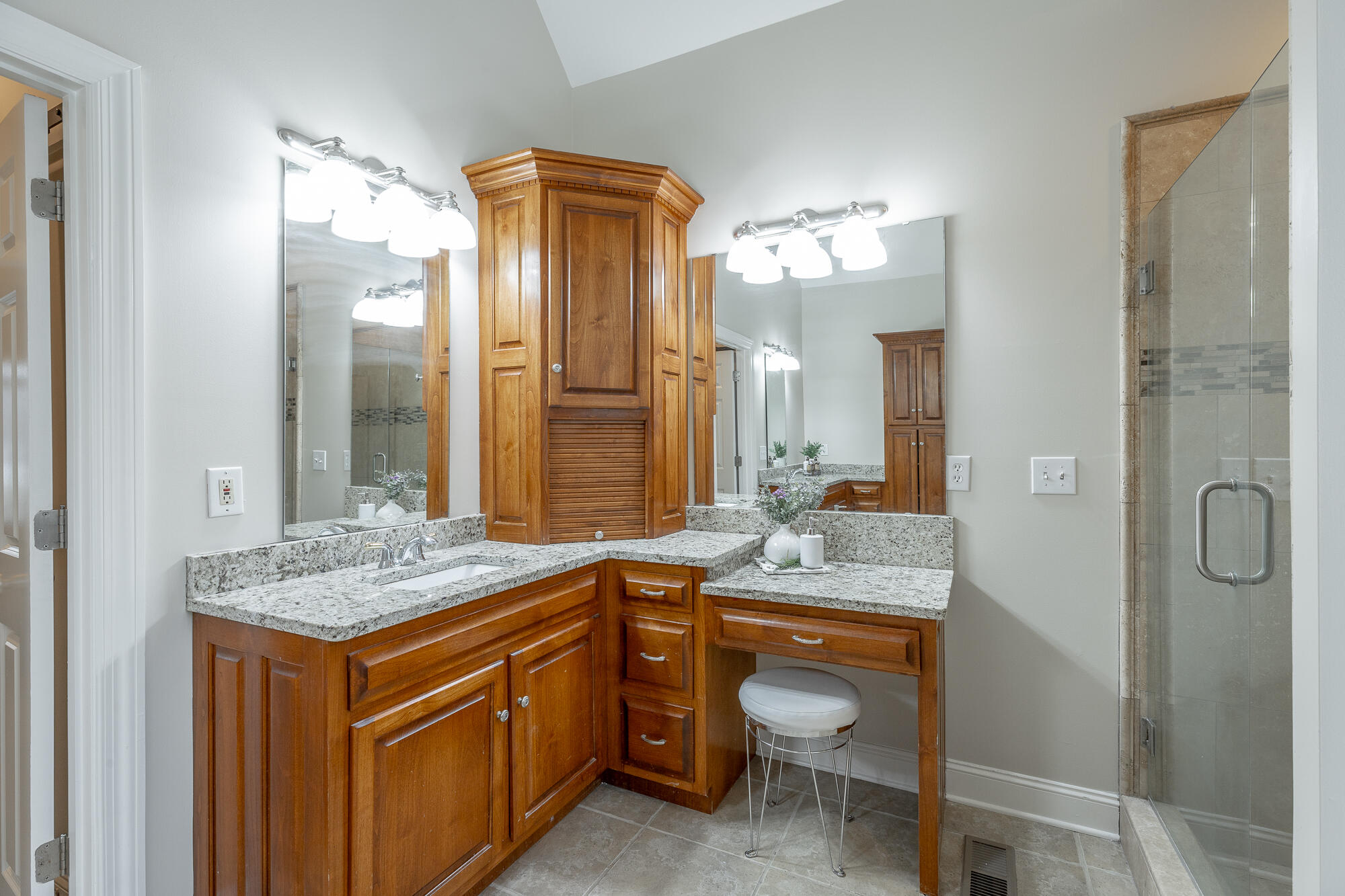 2107 Turnberry Circle