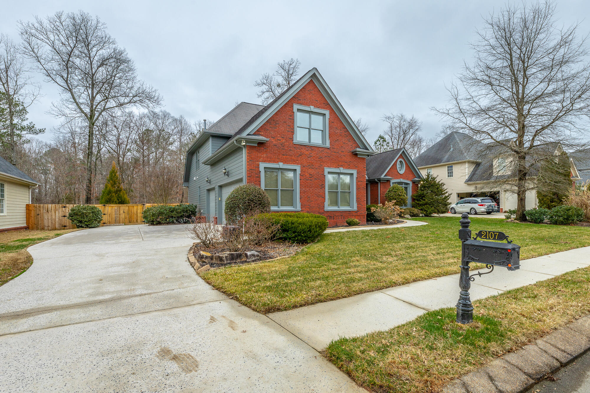 2107 Turnberry Circle