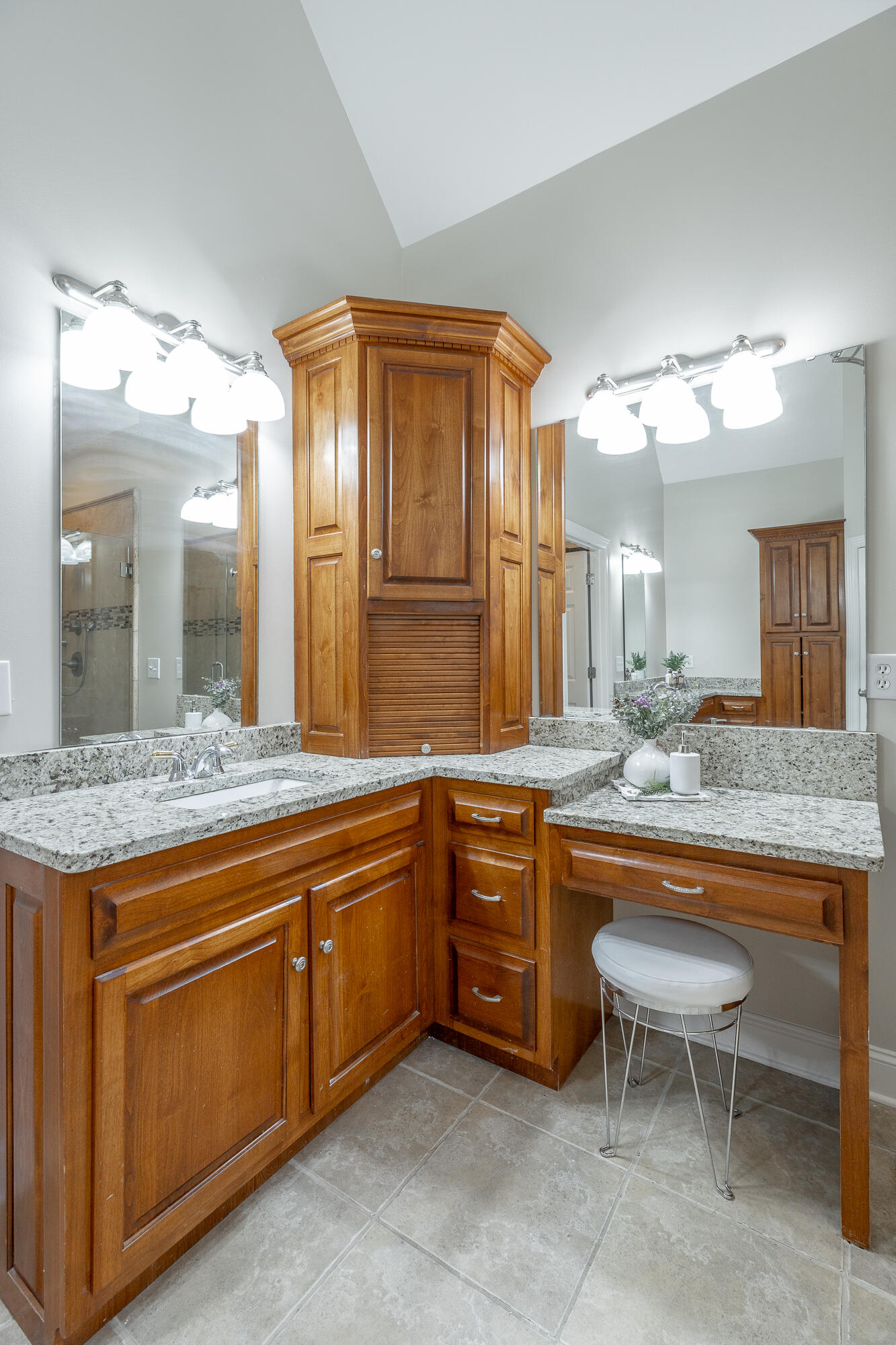 2107 Turnberry Circle