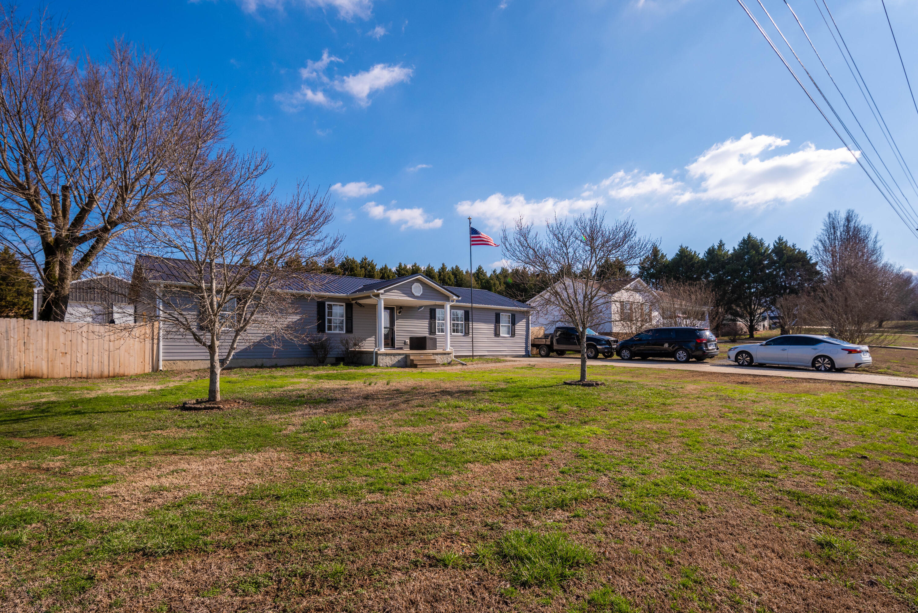952 Crosby Lane