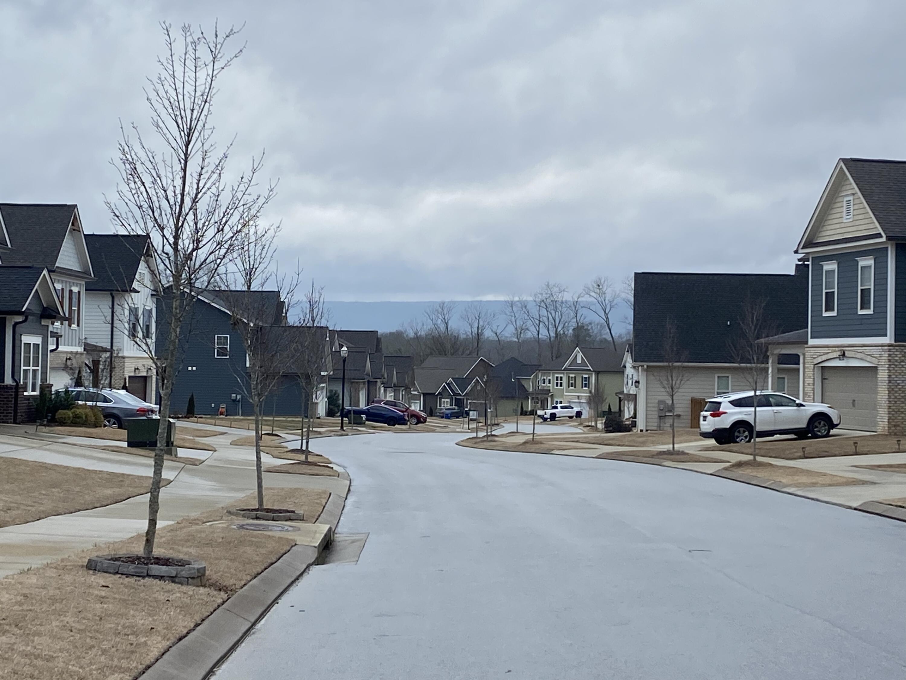 6106 Amber Forest Trail