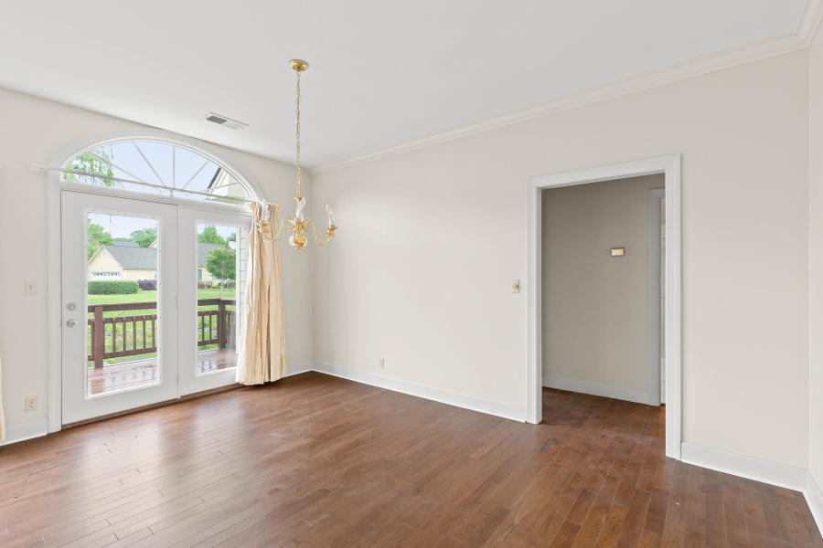 1012 Southbridge Lane