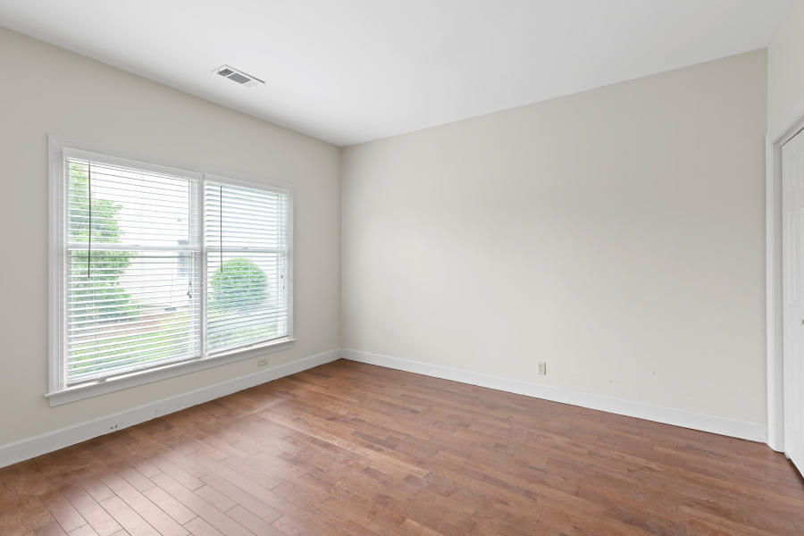 1012 Southbridge Lane