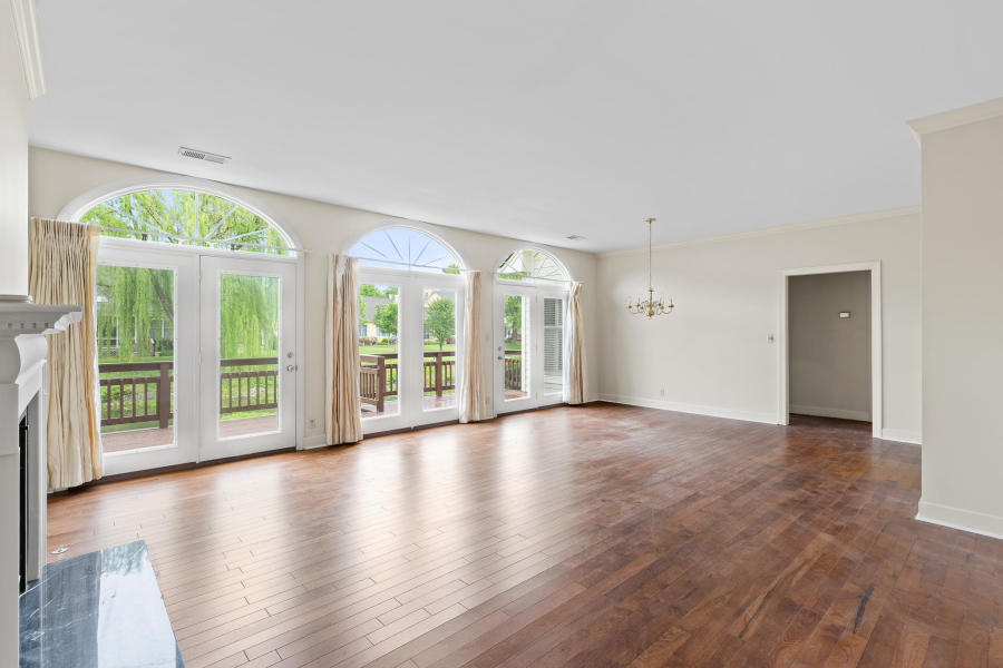 1012 Southbridge Lane