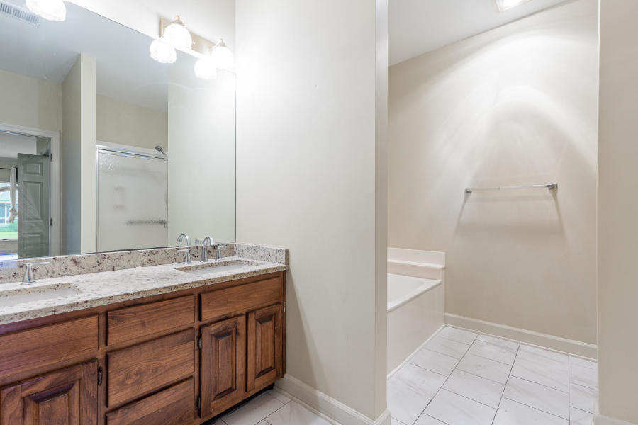 1012 Southbridge Lane