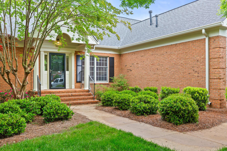 1012 Southbridge Lane