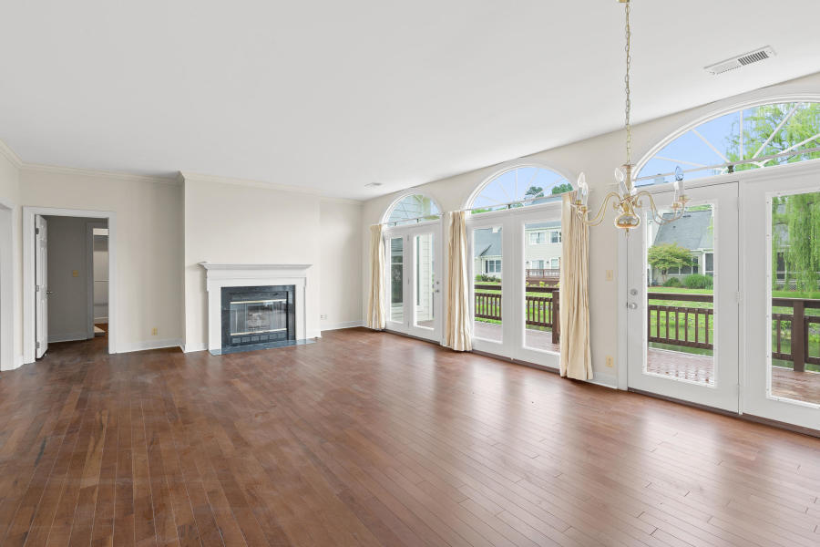 1012 Southbridge Lane