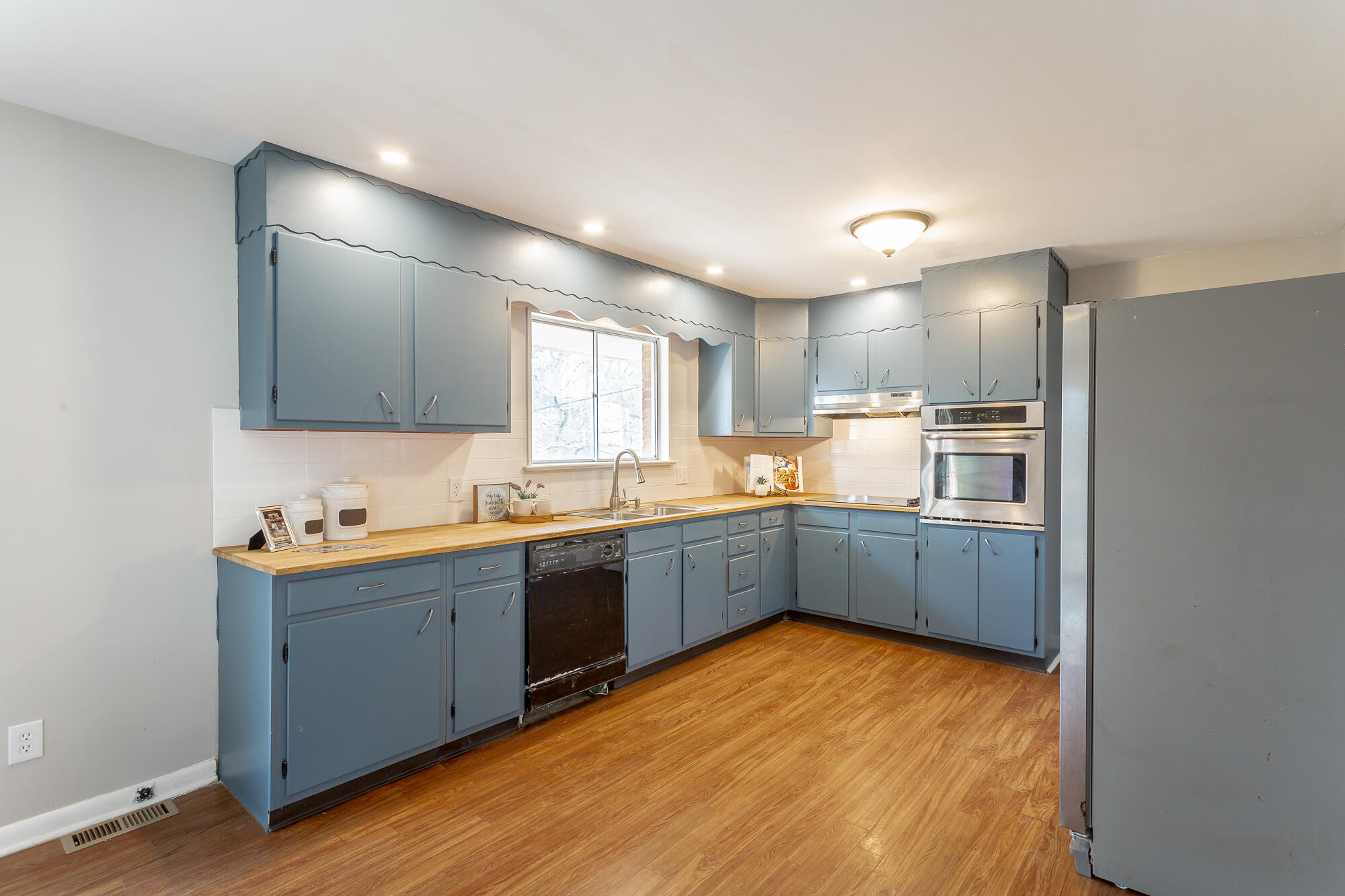 4755 Rocky River Road
