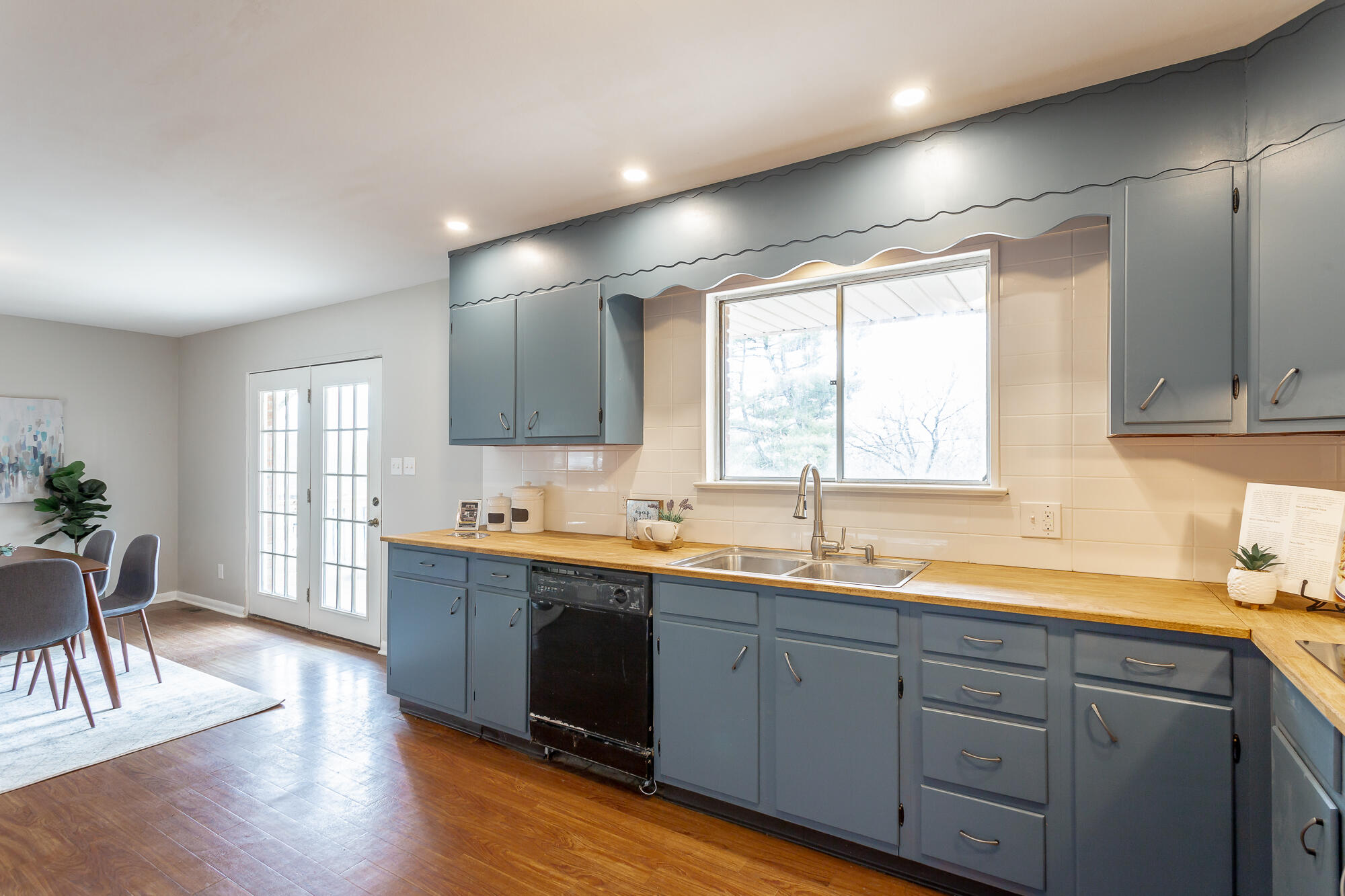 4755 Rocky River Road