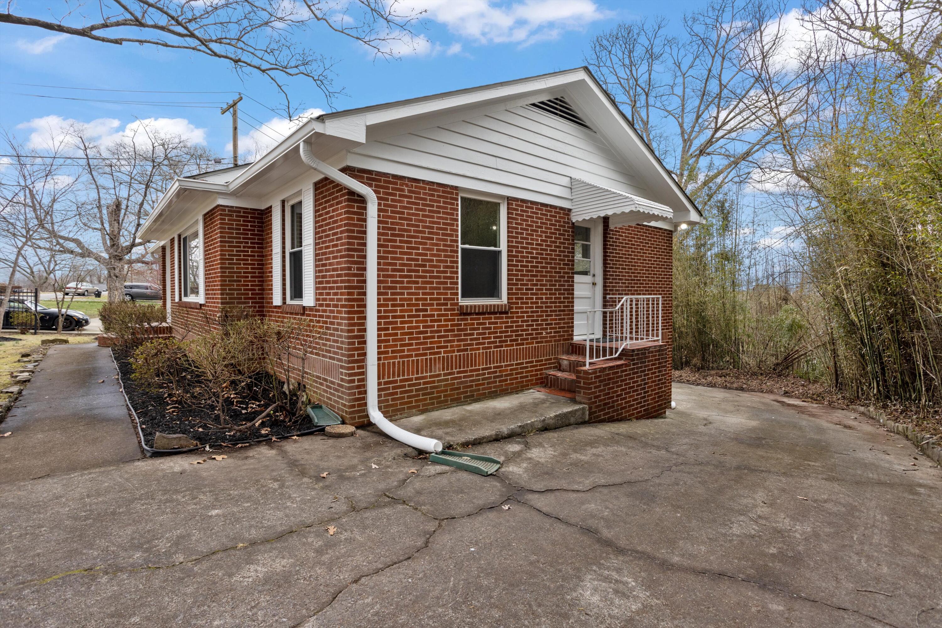 1626 S Rugby Place