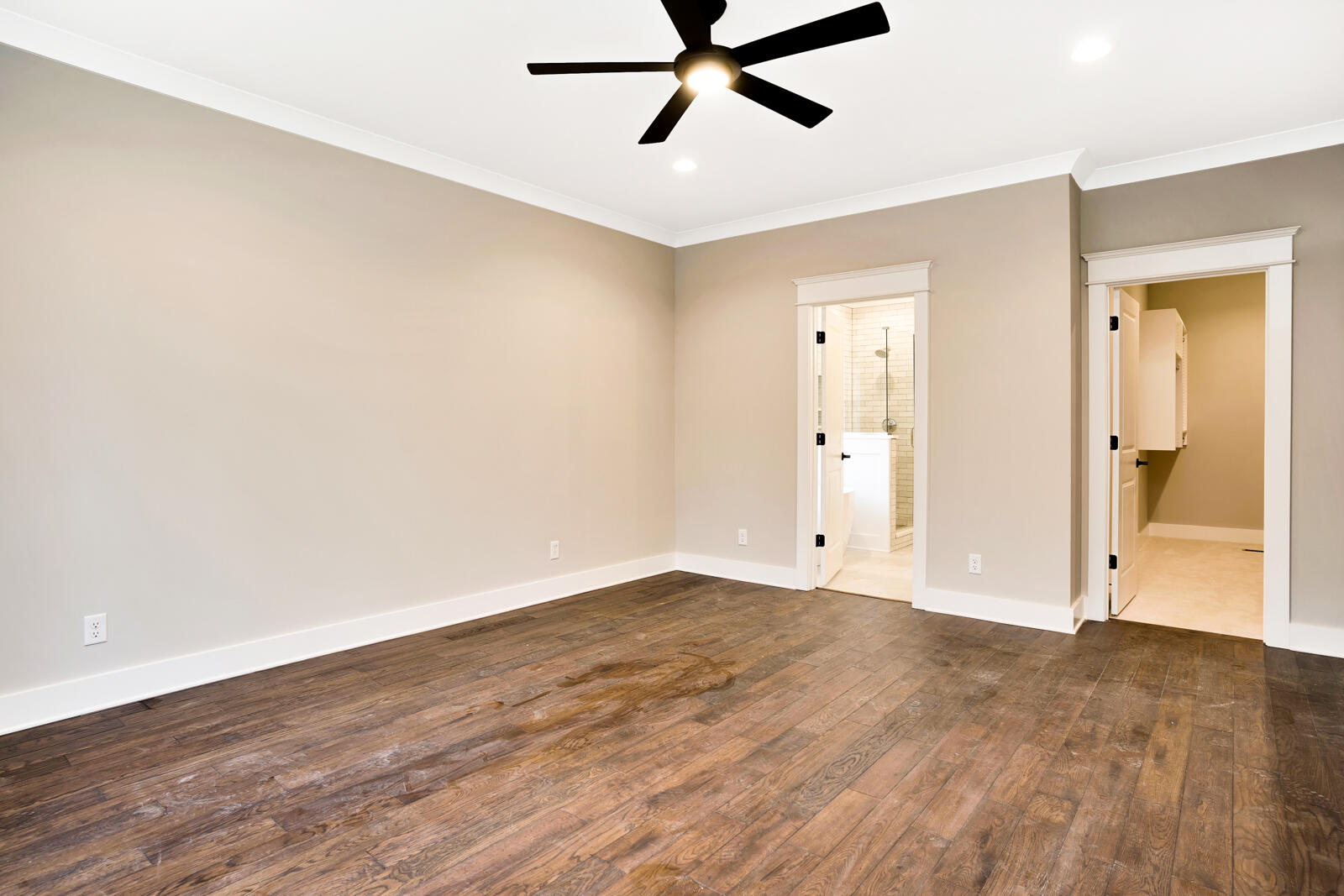 607 W View Road