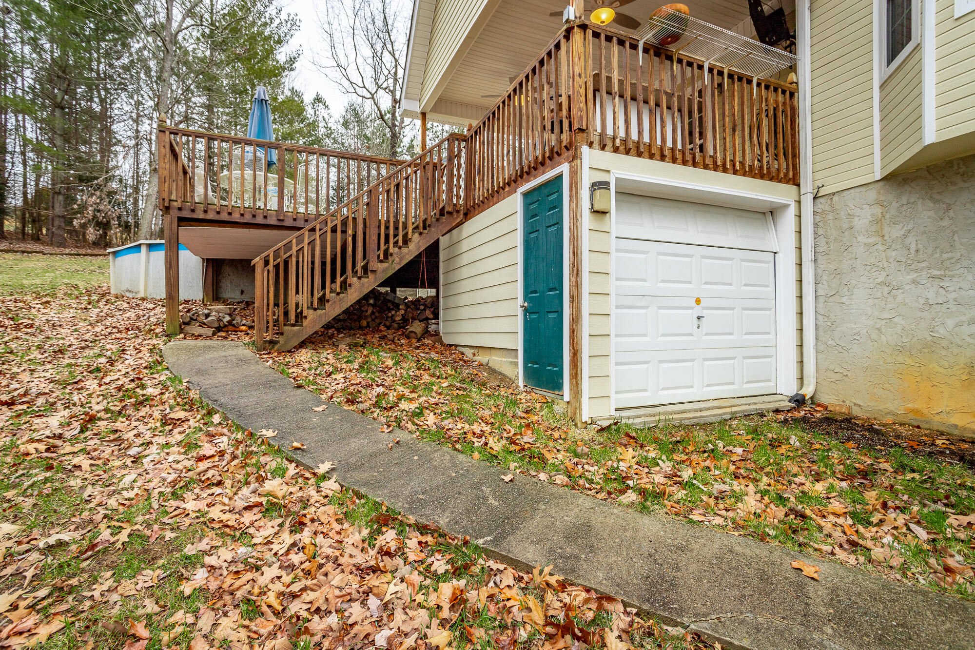 6123 Morning Glory Drive