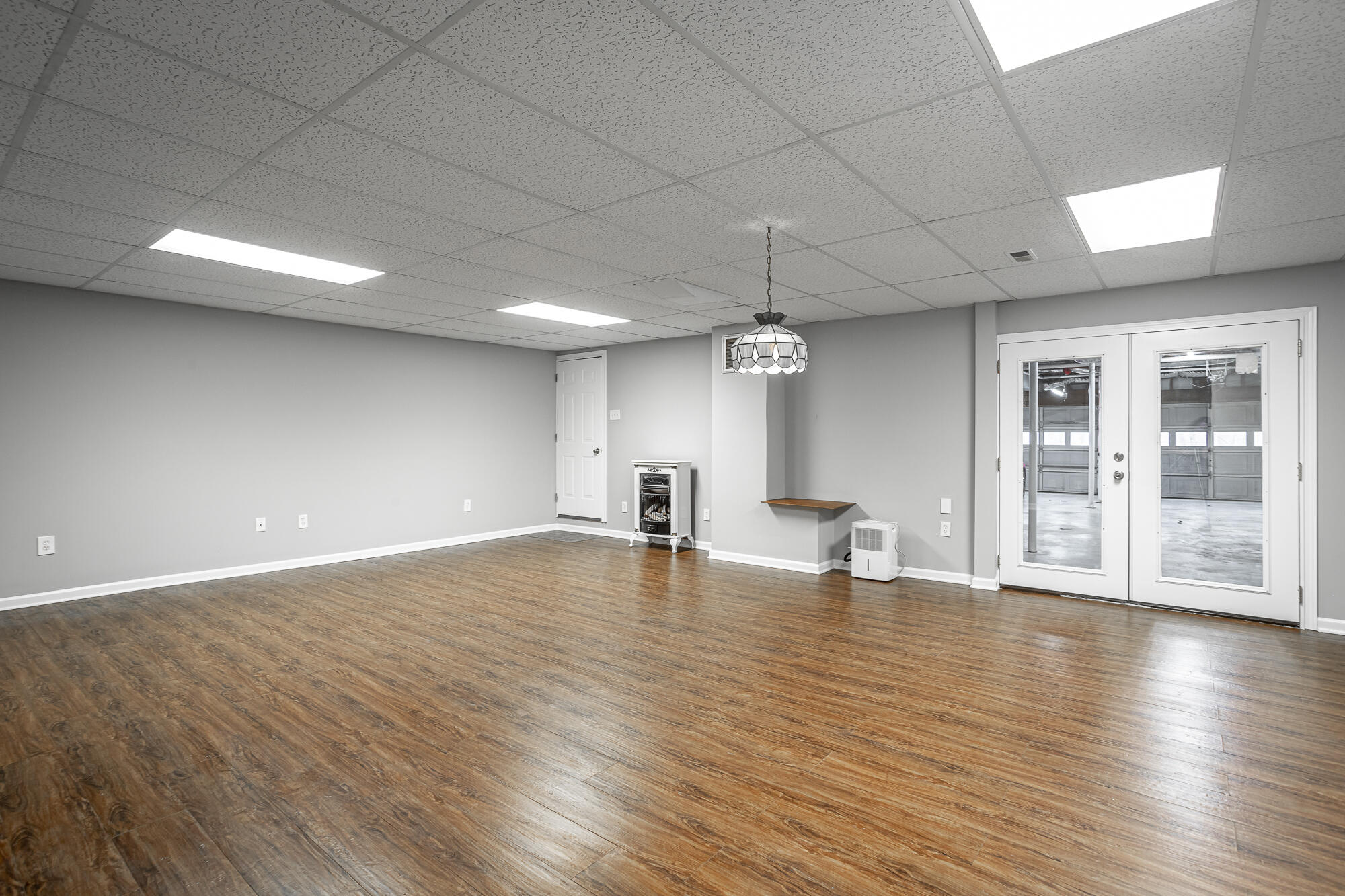 6123 Morning Glory Drive