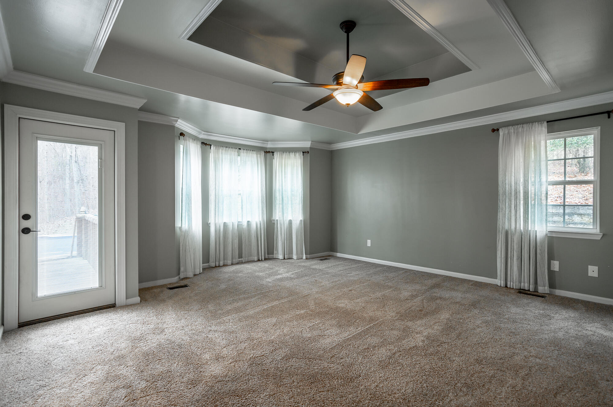 6123 Morning Glory Drive