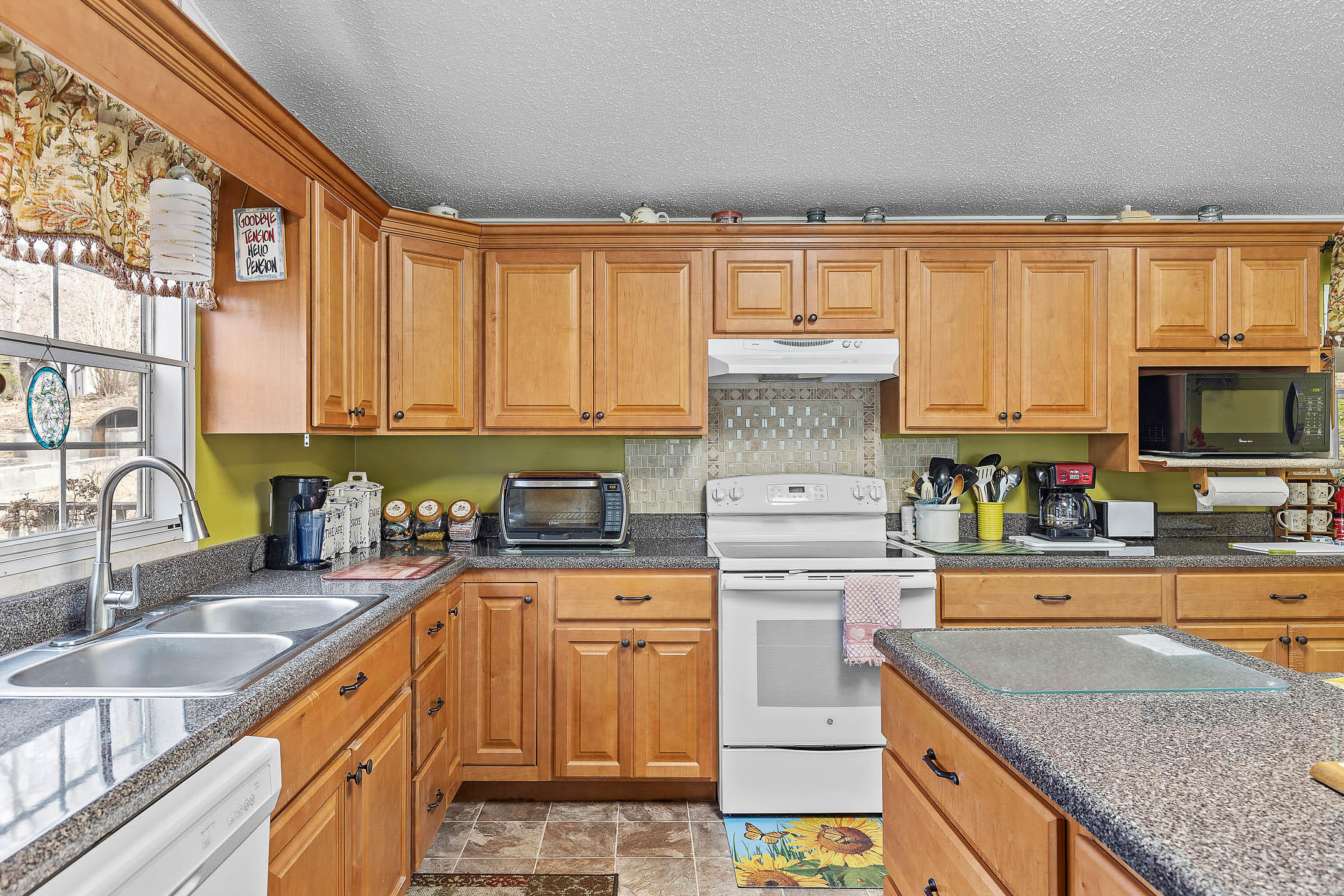 9408 Dallas Hollow Road