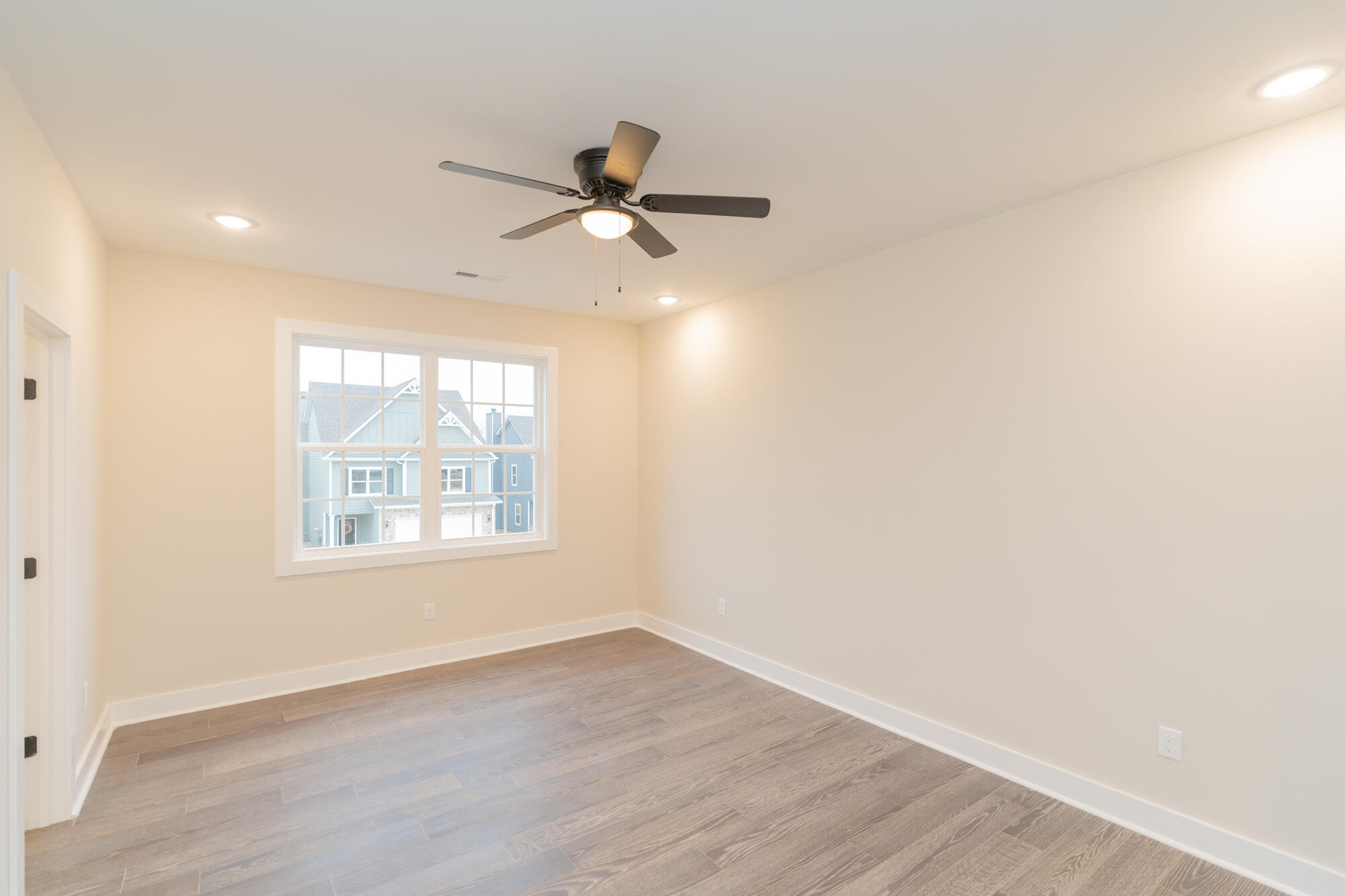 6837 Dharma Loop