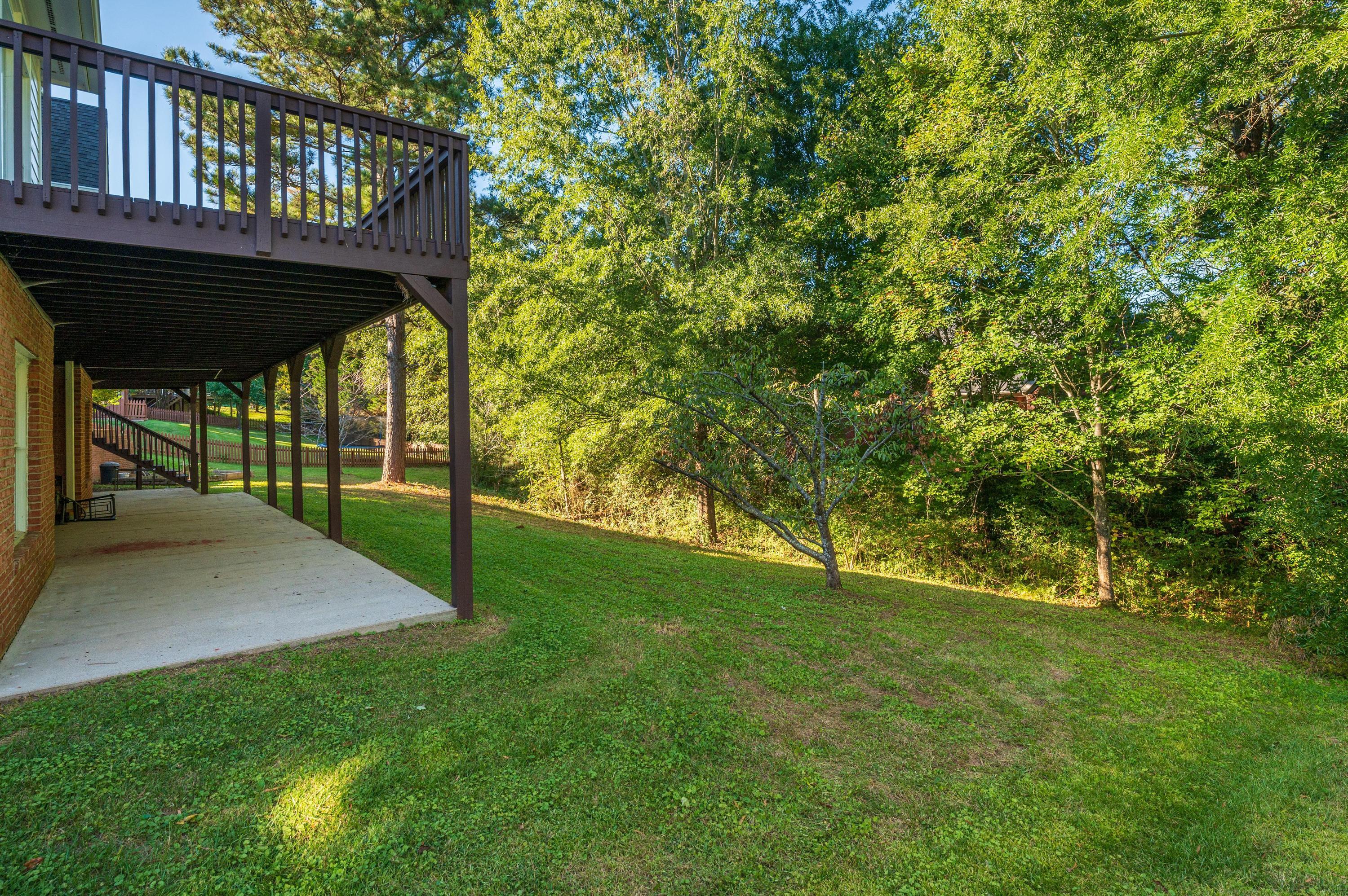 9727 Chestnut Hill Lane