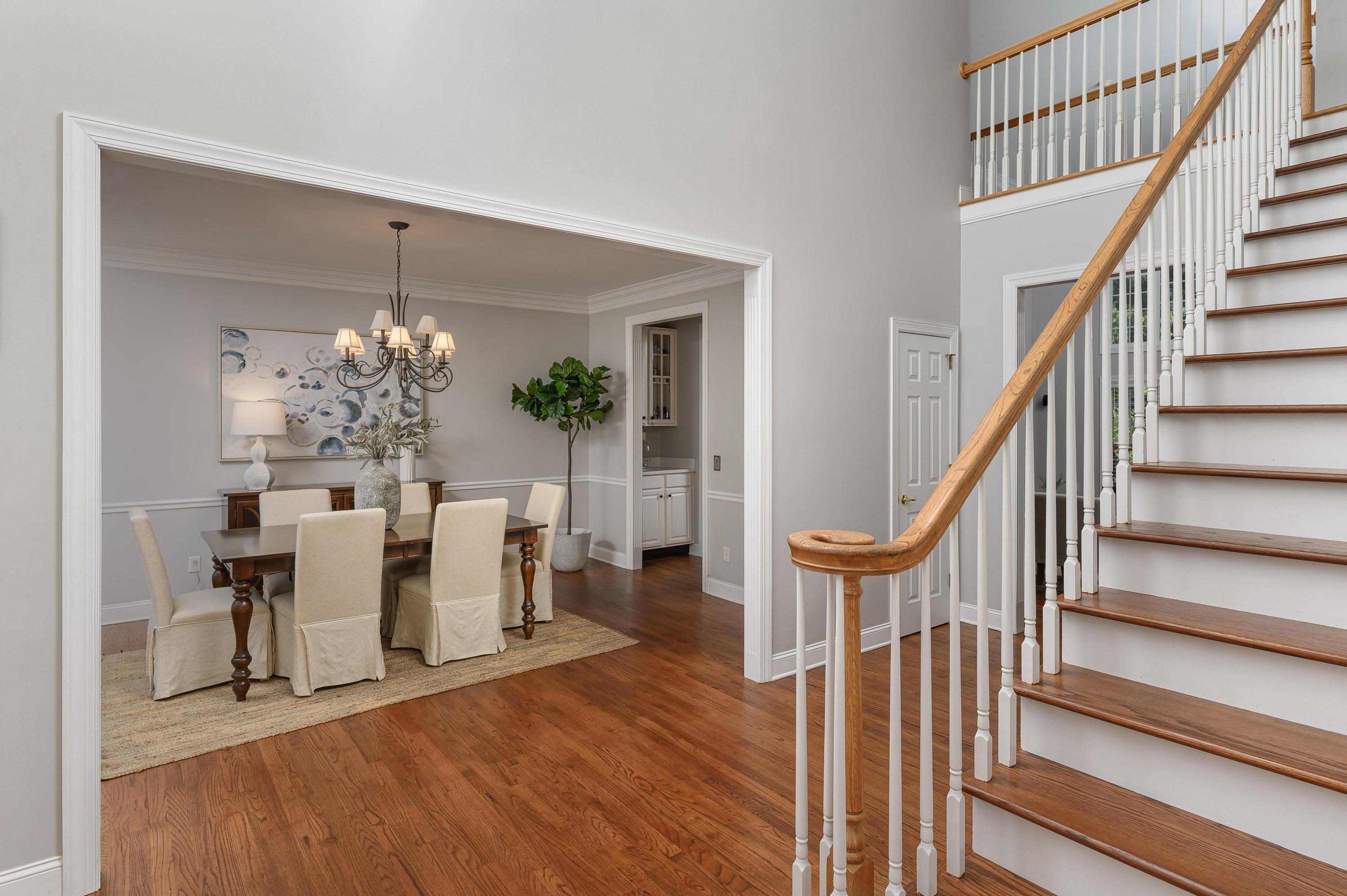 9727 Chestnut Hill Lane
