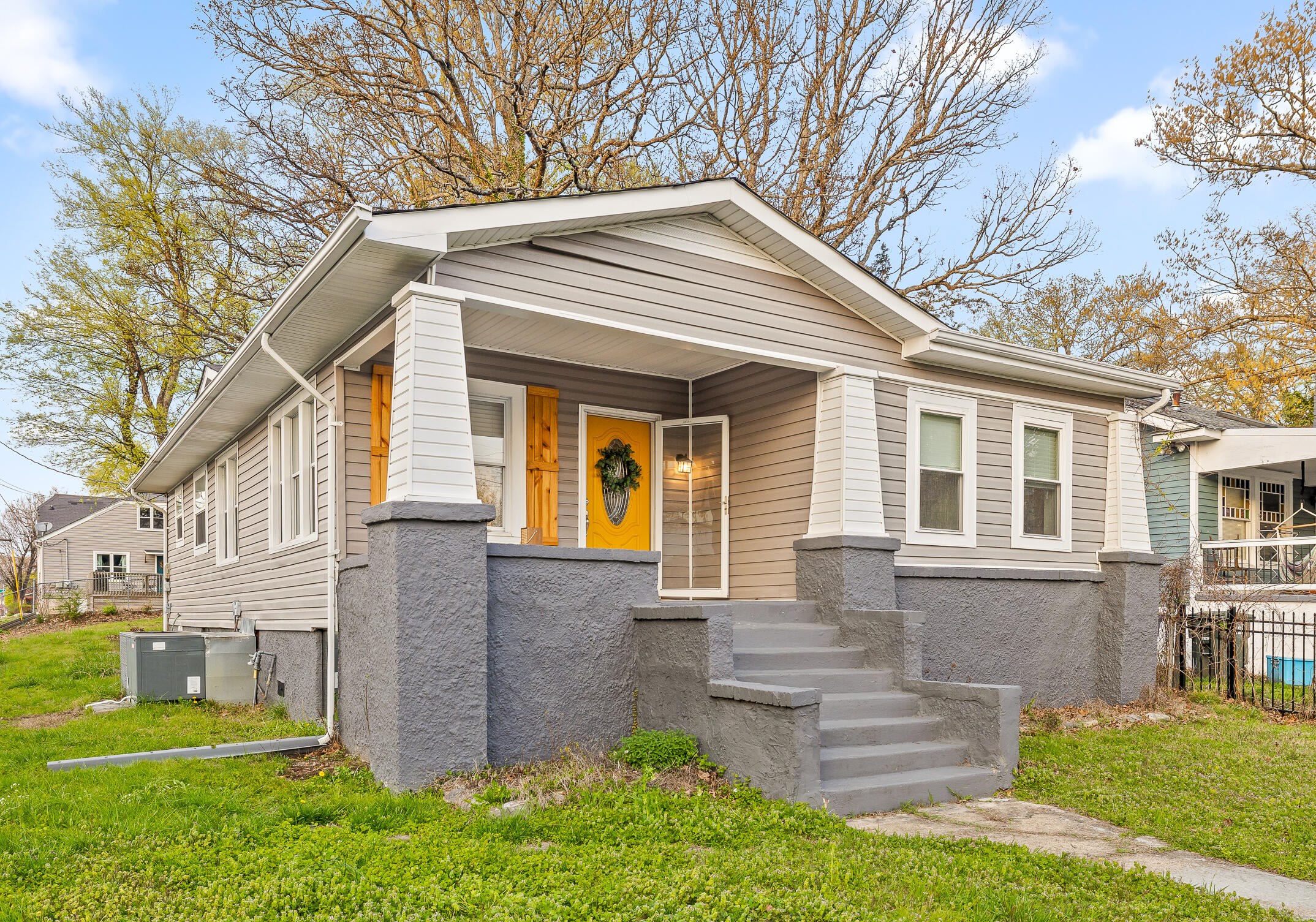 2401 Vine Street