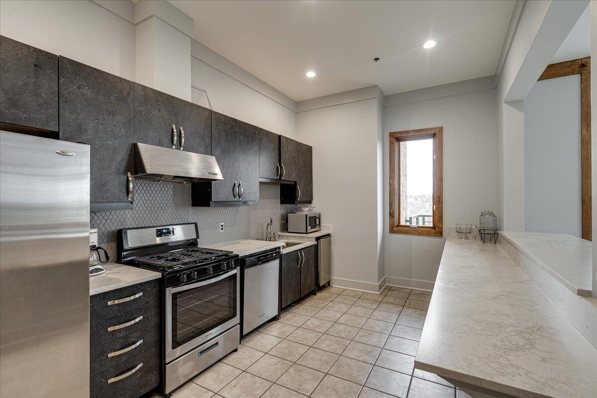 200 Manufacturers Road, Apt 709