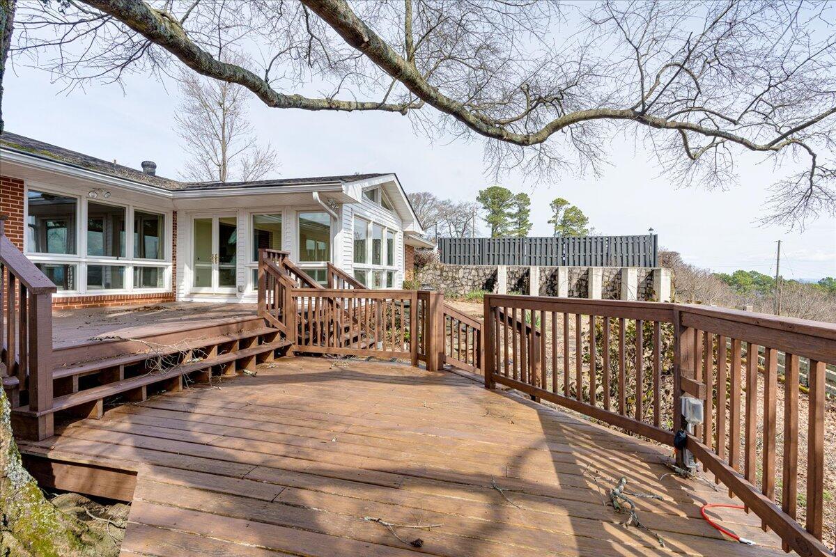 470 N Crest Road