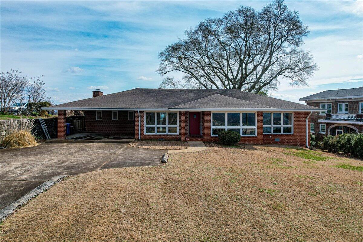 470 N Crest Road