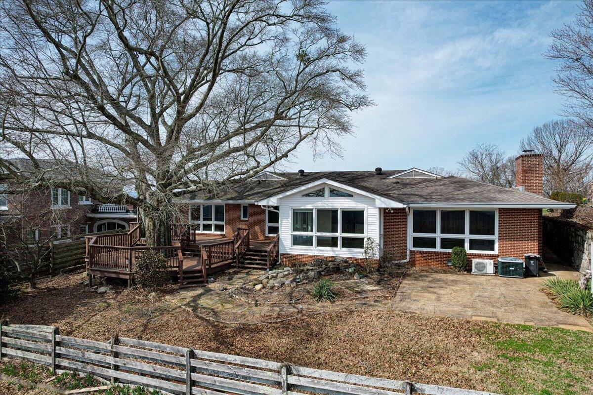 470 N Crest Road