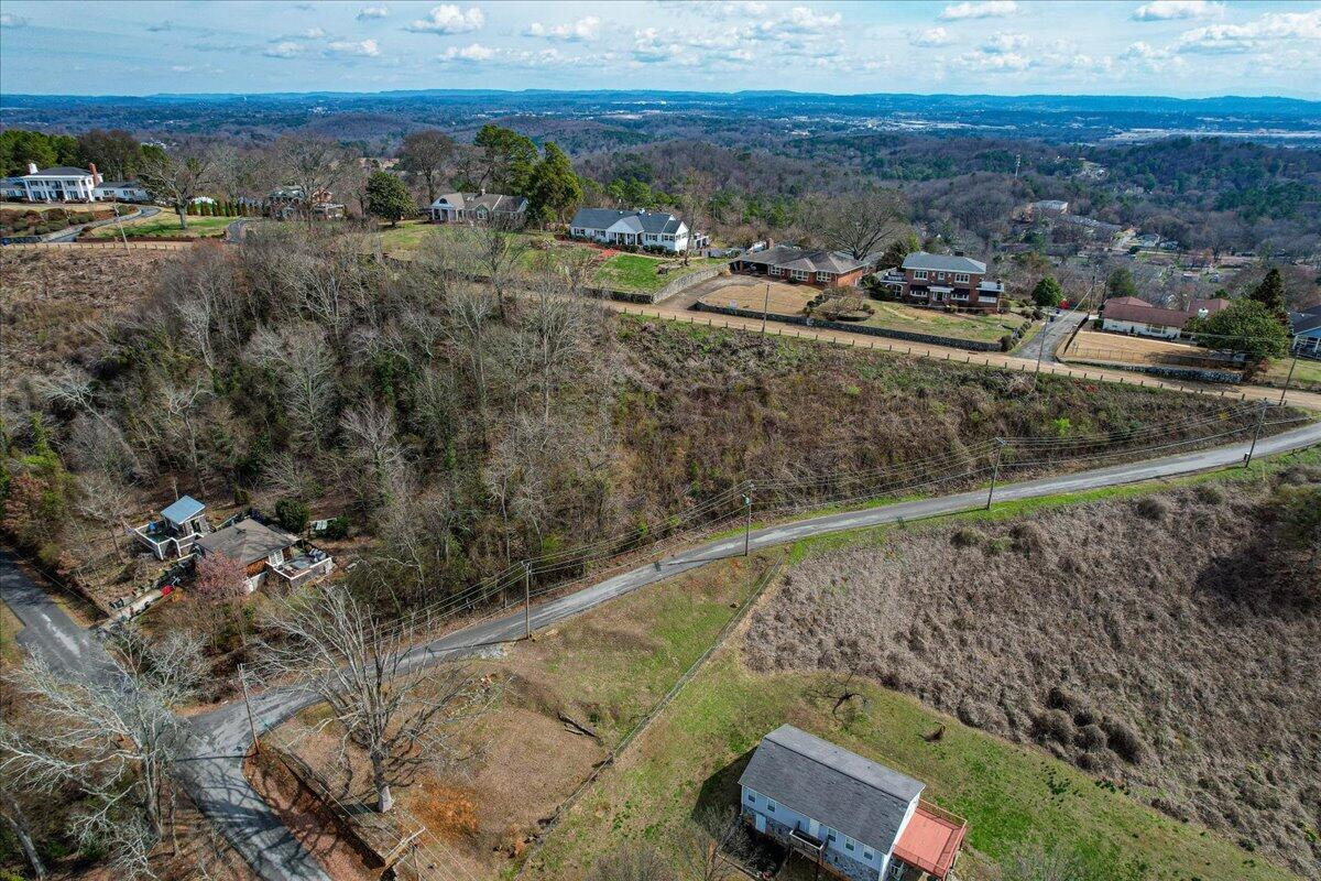 470 N Crest Road