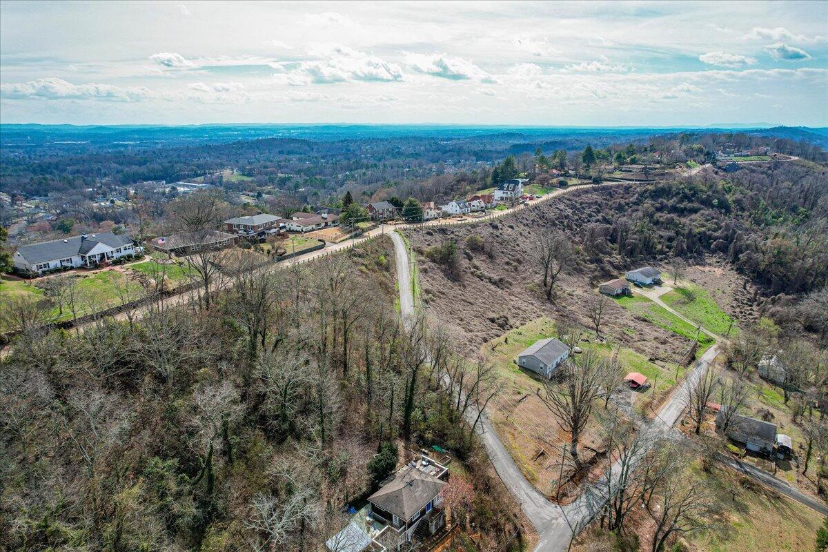 470 N Crest Road