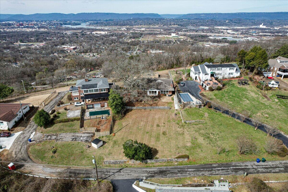 470 N Crest Road