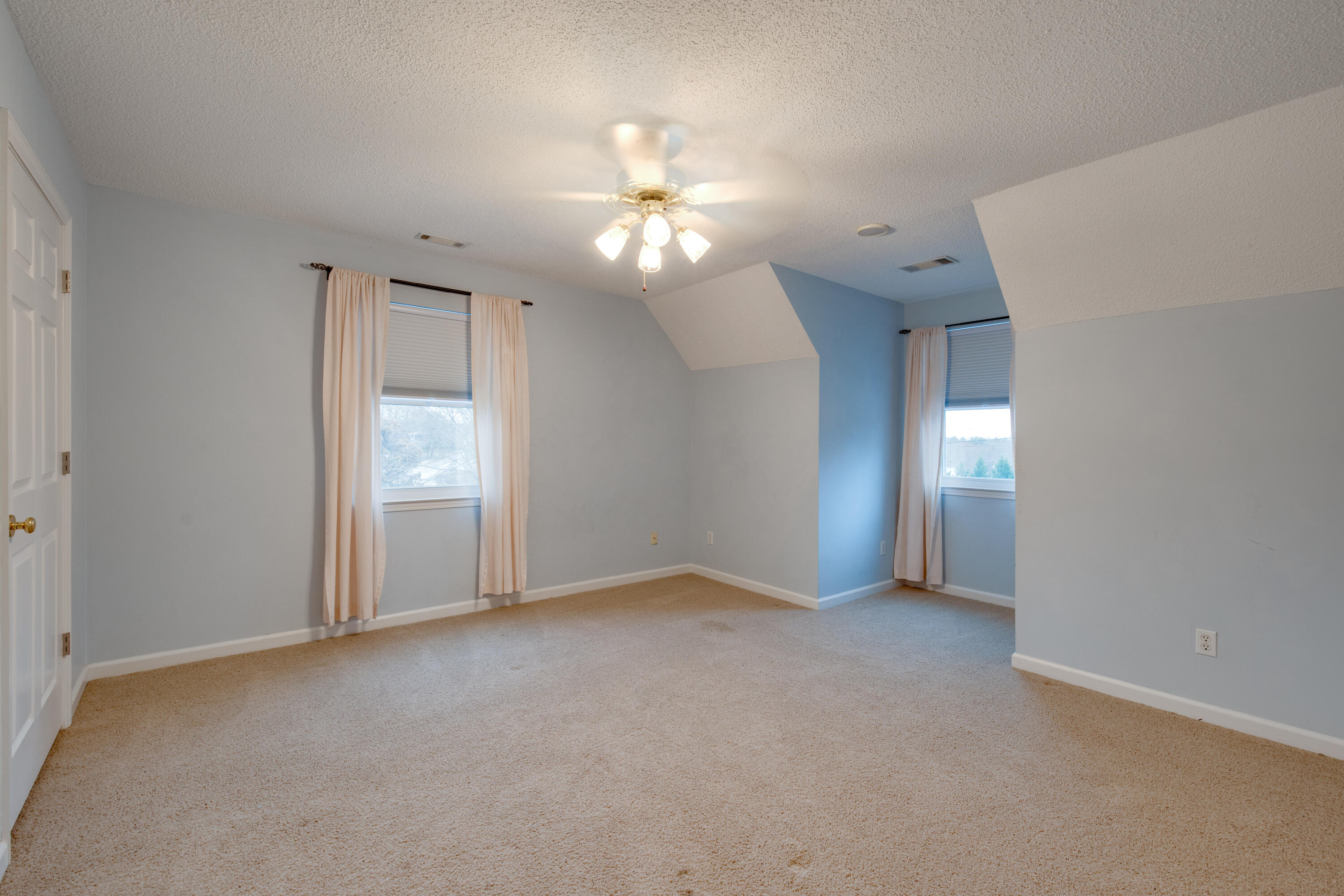 615 Northbrook Drive