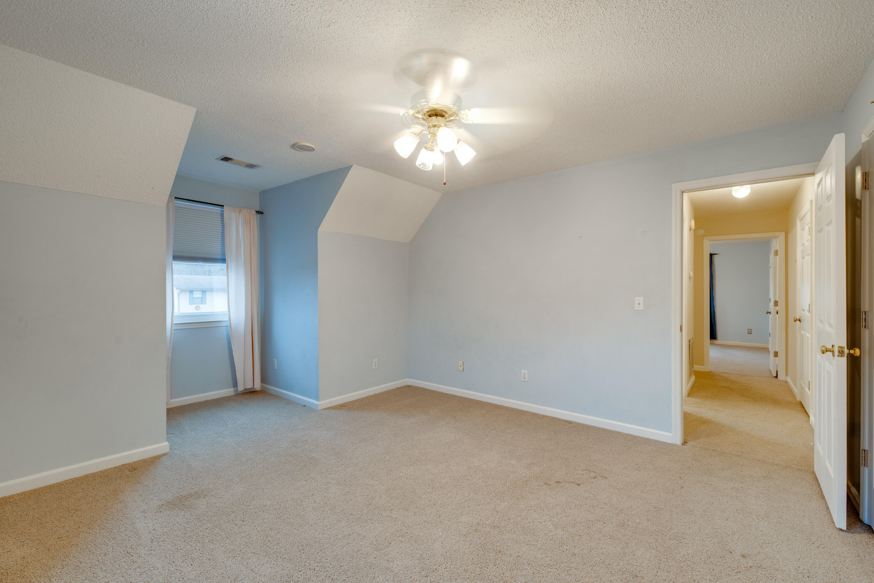615 Northbrook Drive