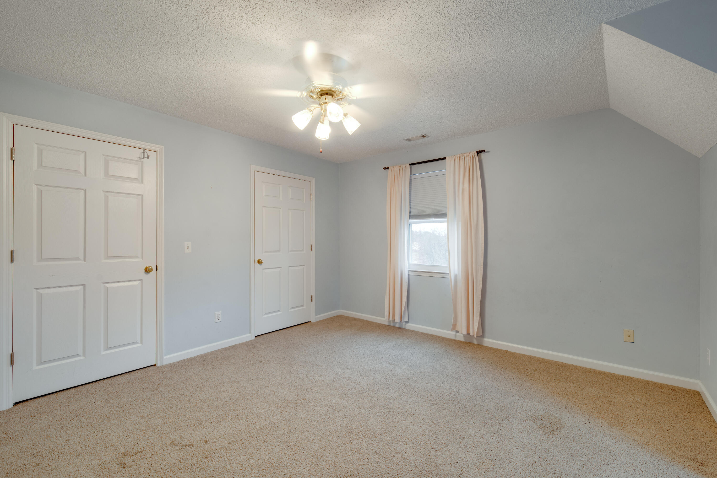 615 Northbrook Drive
