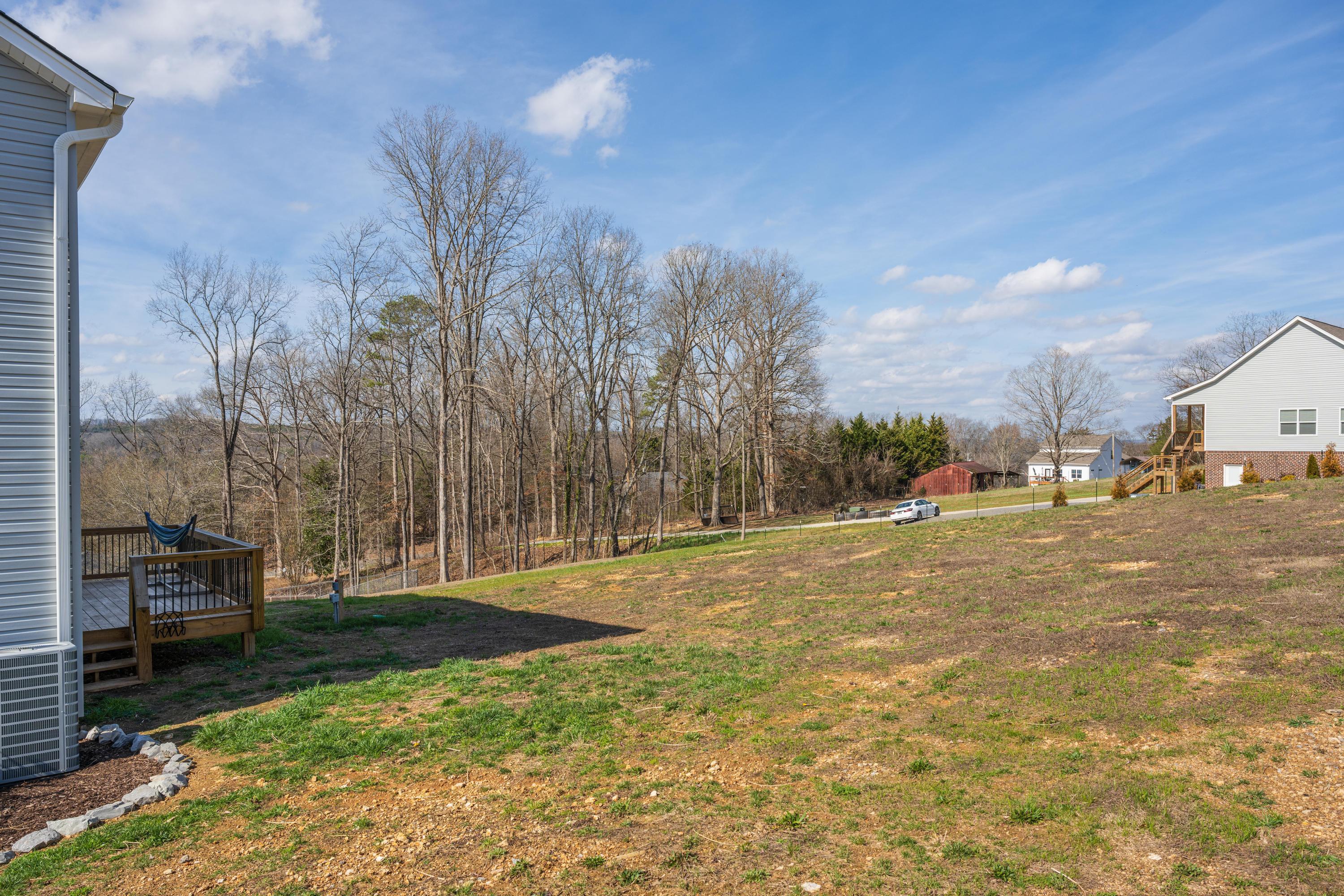 141 NE Surrey Lane