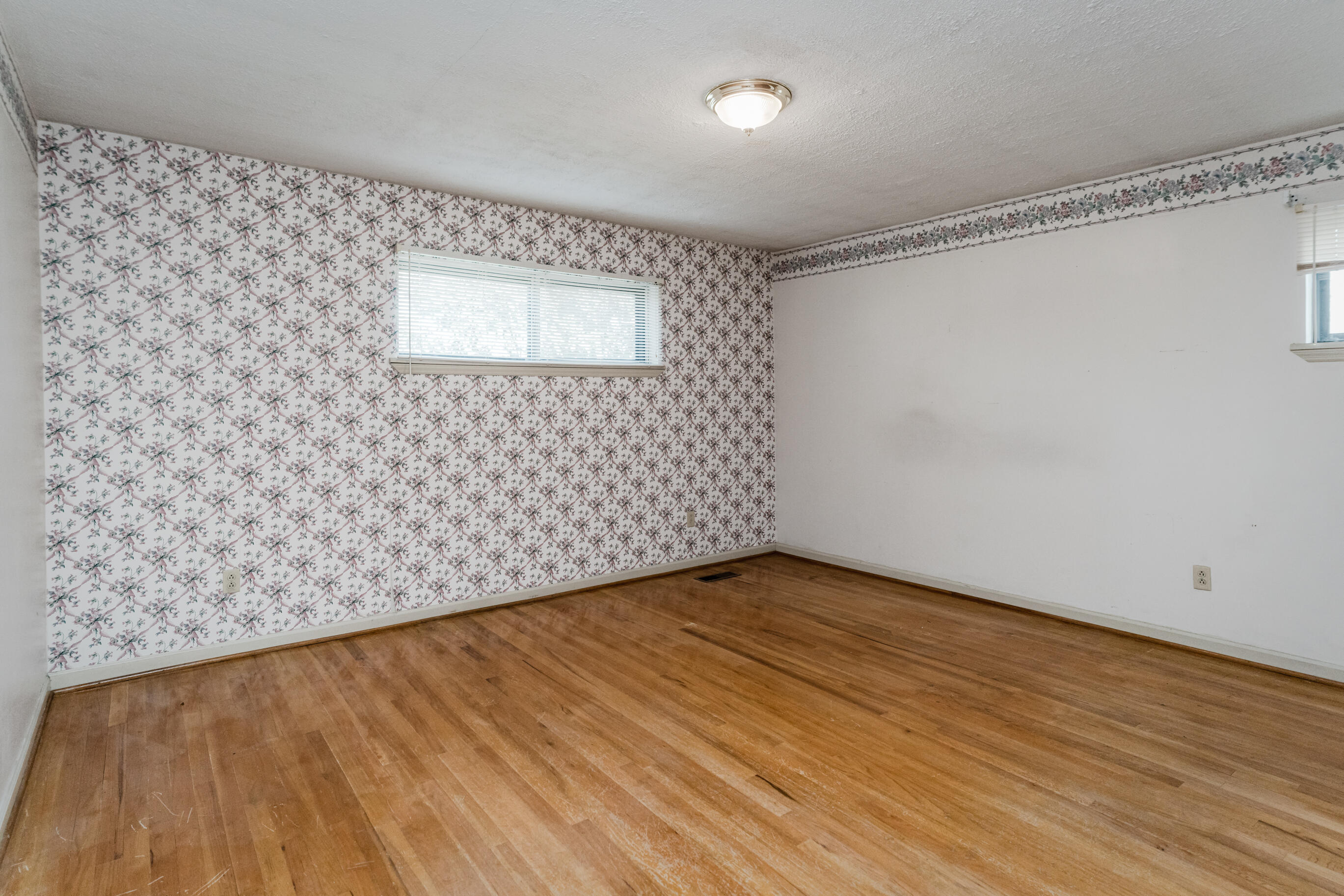5006 Swan Road