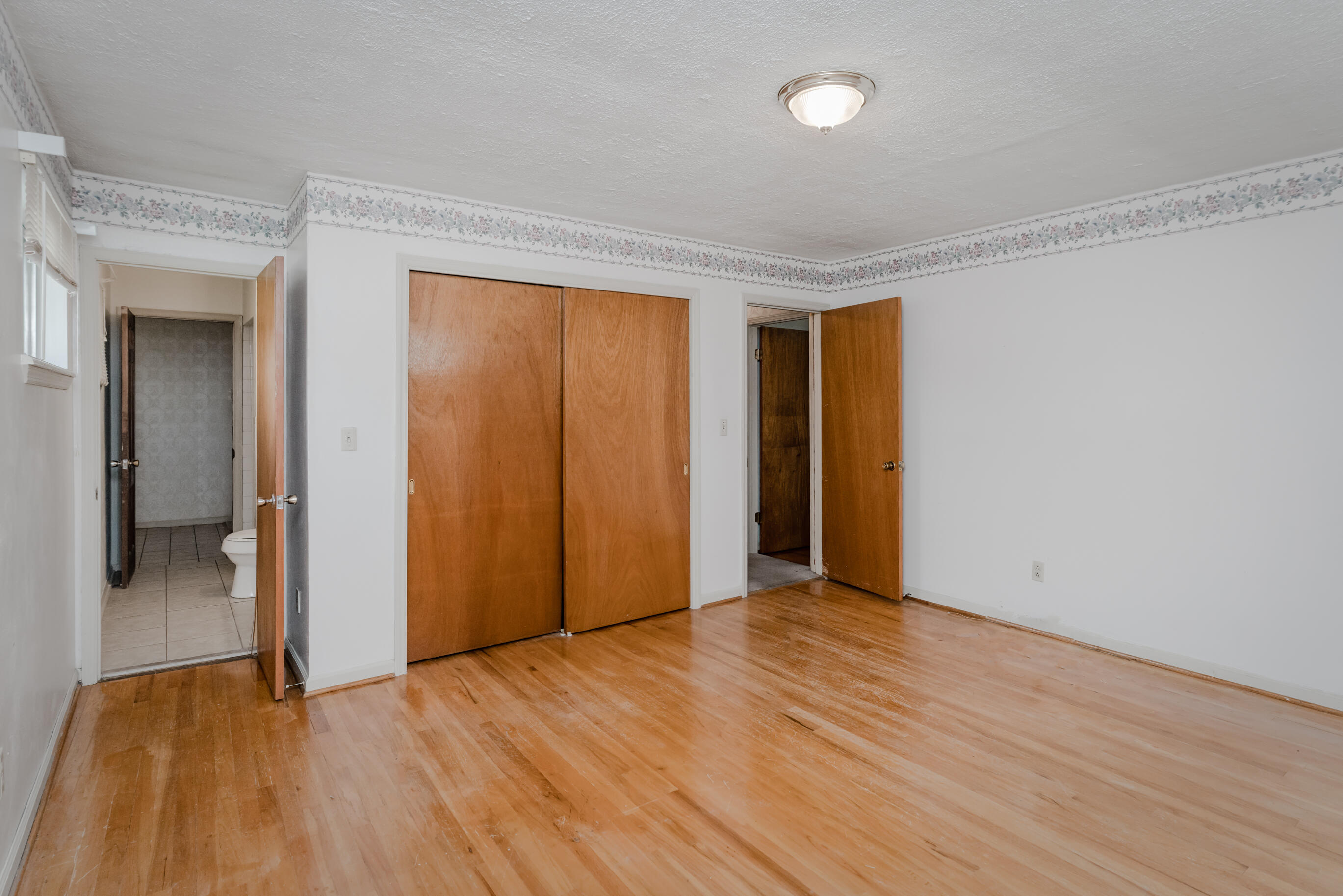 5006 Swan Road
