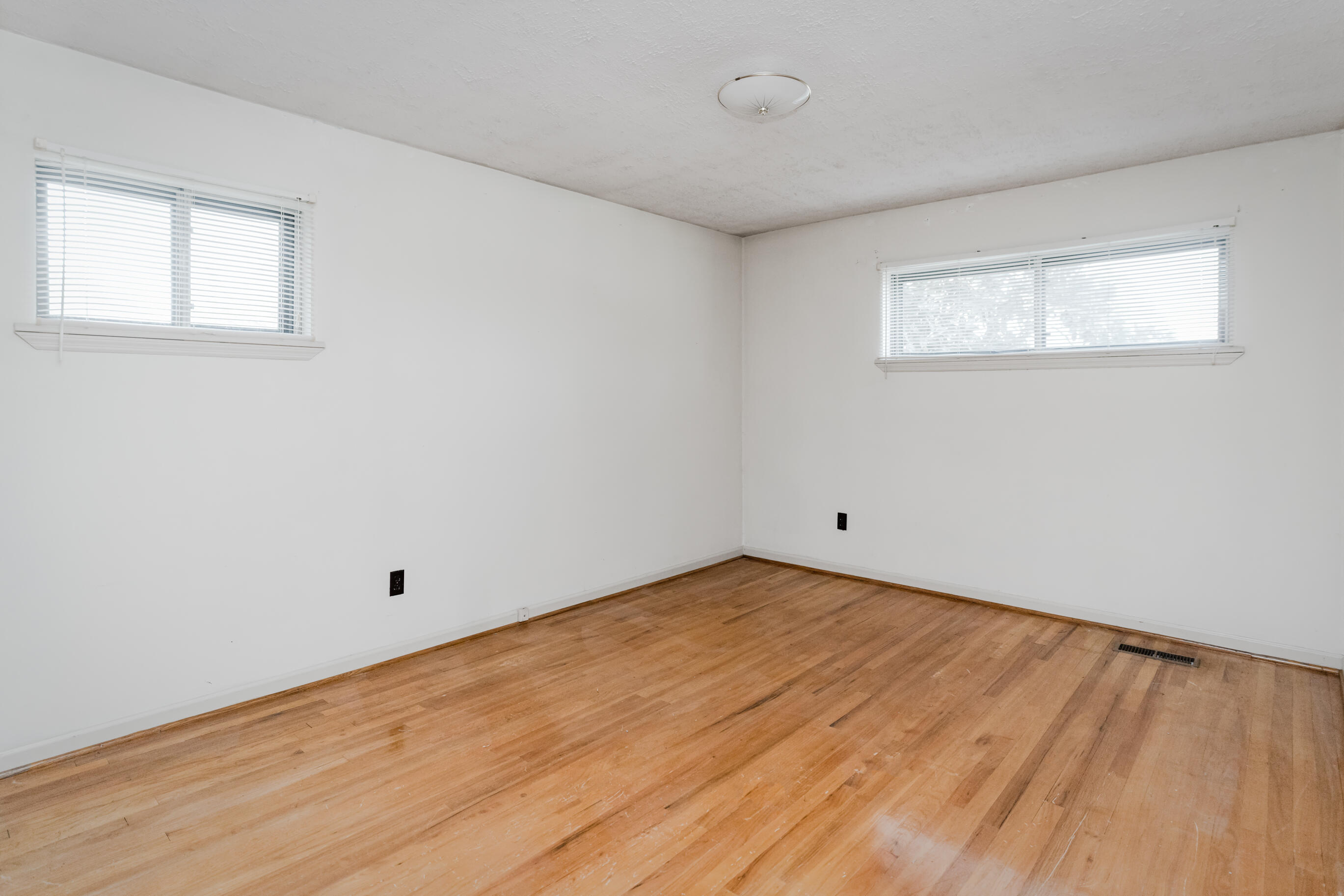 5006 Swan Road
