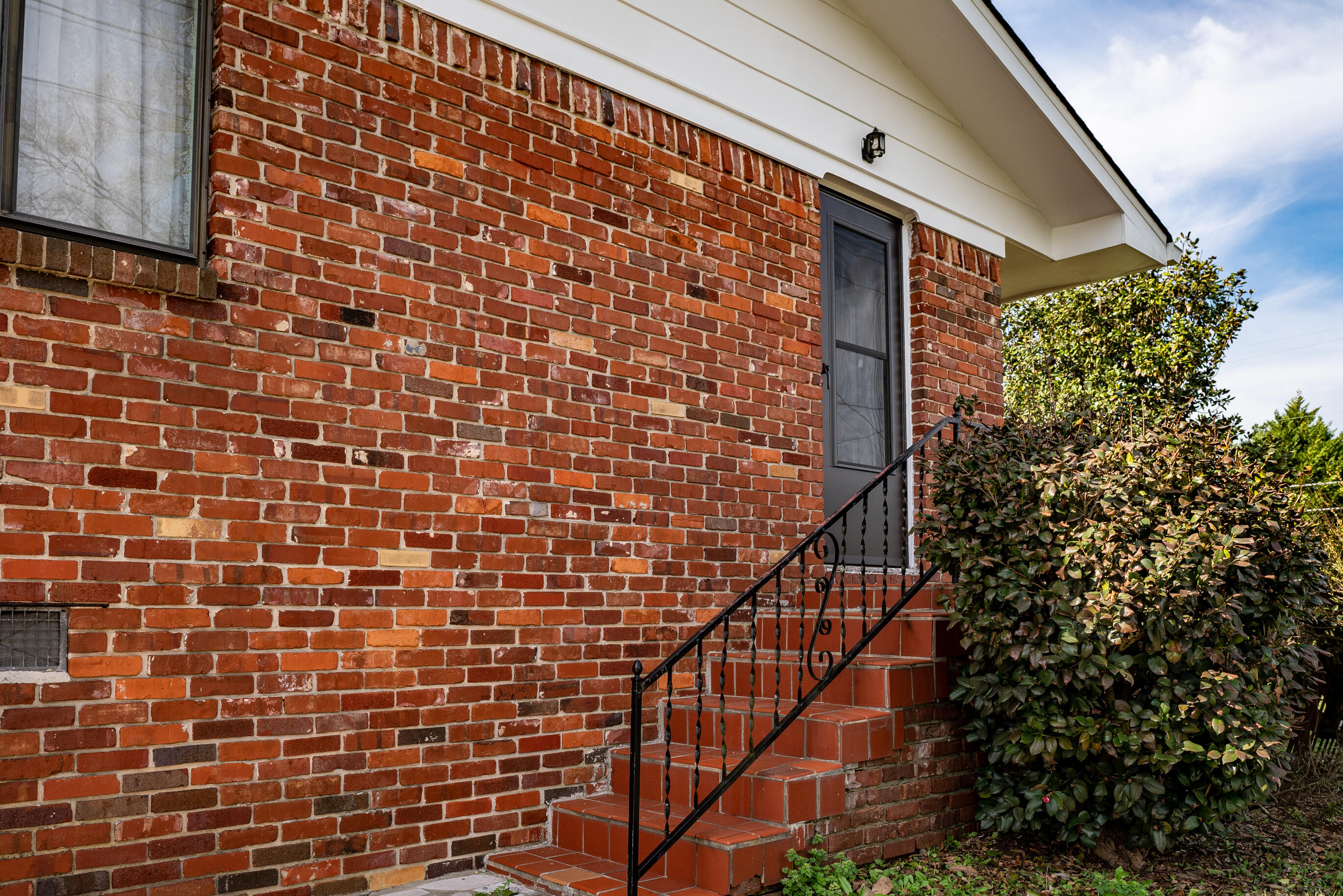 5006 Swan Road