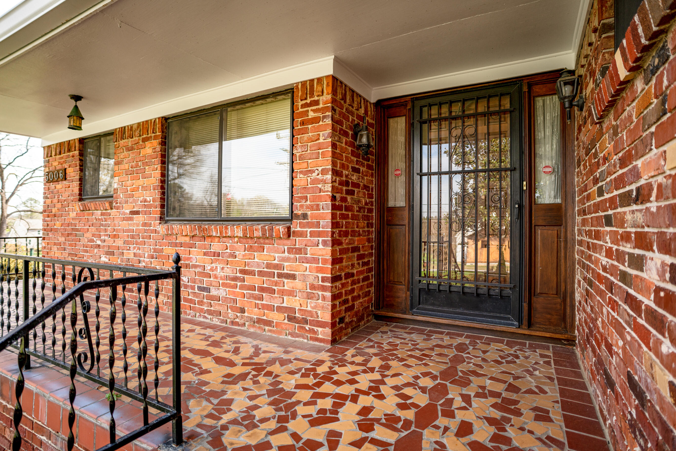 5006 Swan Road