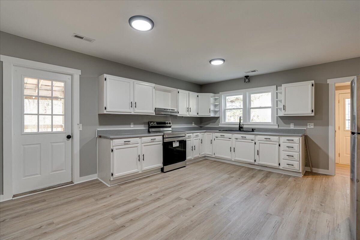 20 Crestline Drive